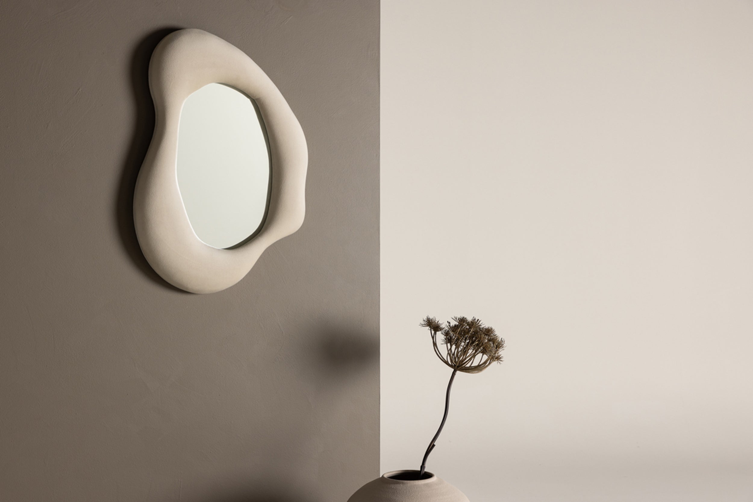 Lustro ścienne Louisville 70x49 cm w kremowej ramie