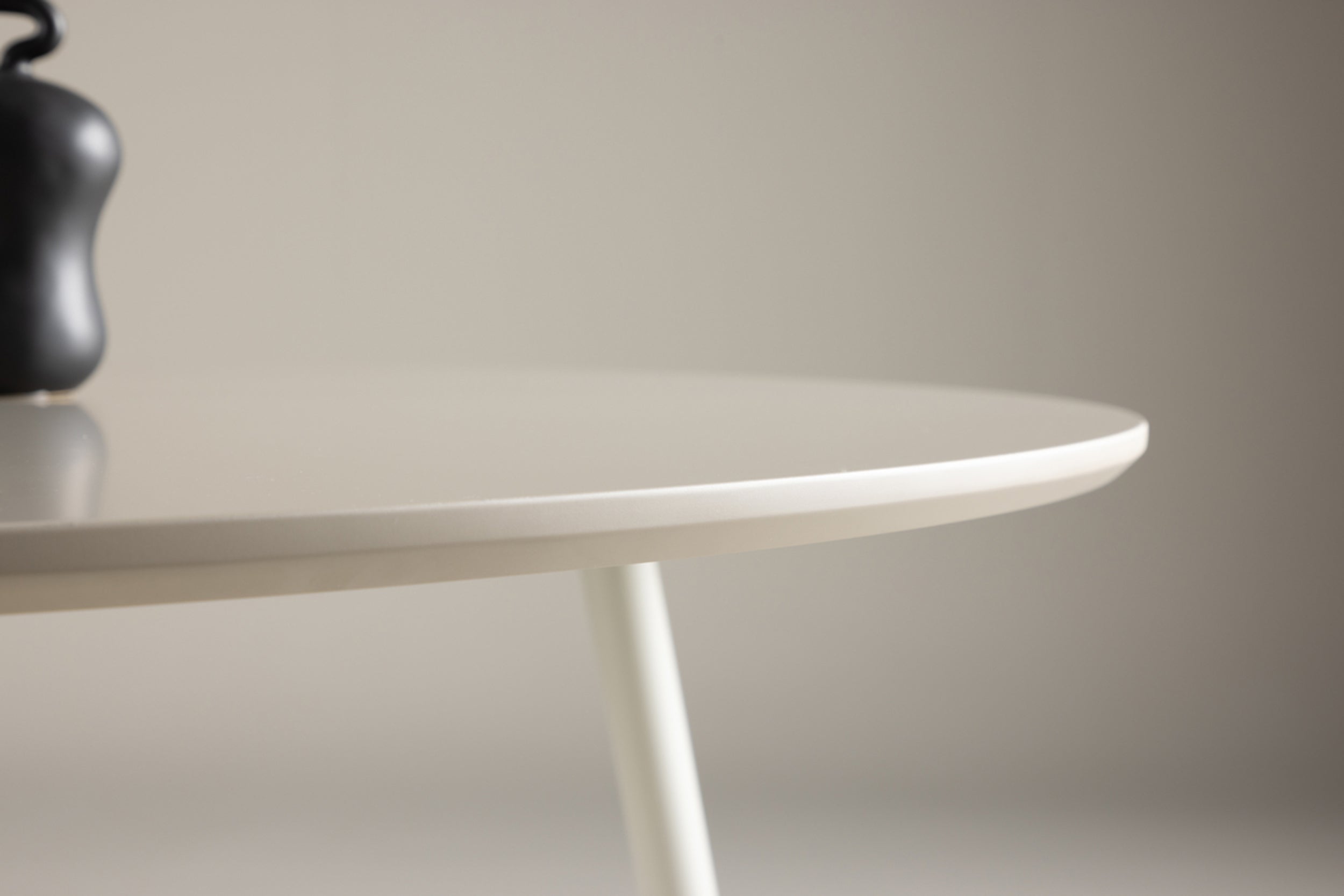 Stół Plaza okrągły blat średnica 120 cm beżowy