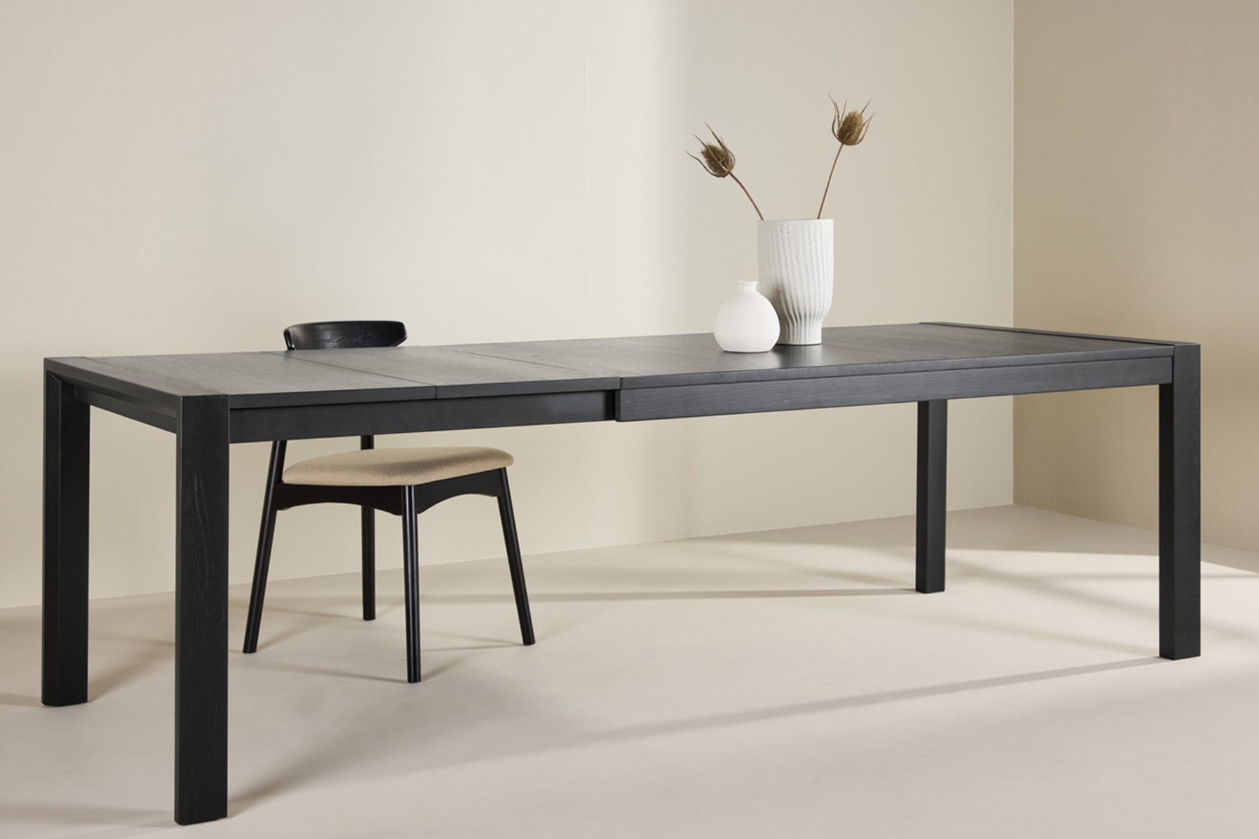 Stół do jadalni drewniany rozkładany Slider 170-250x95 cm dąb czarny
