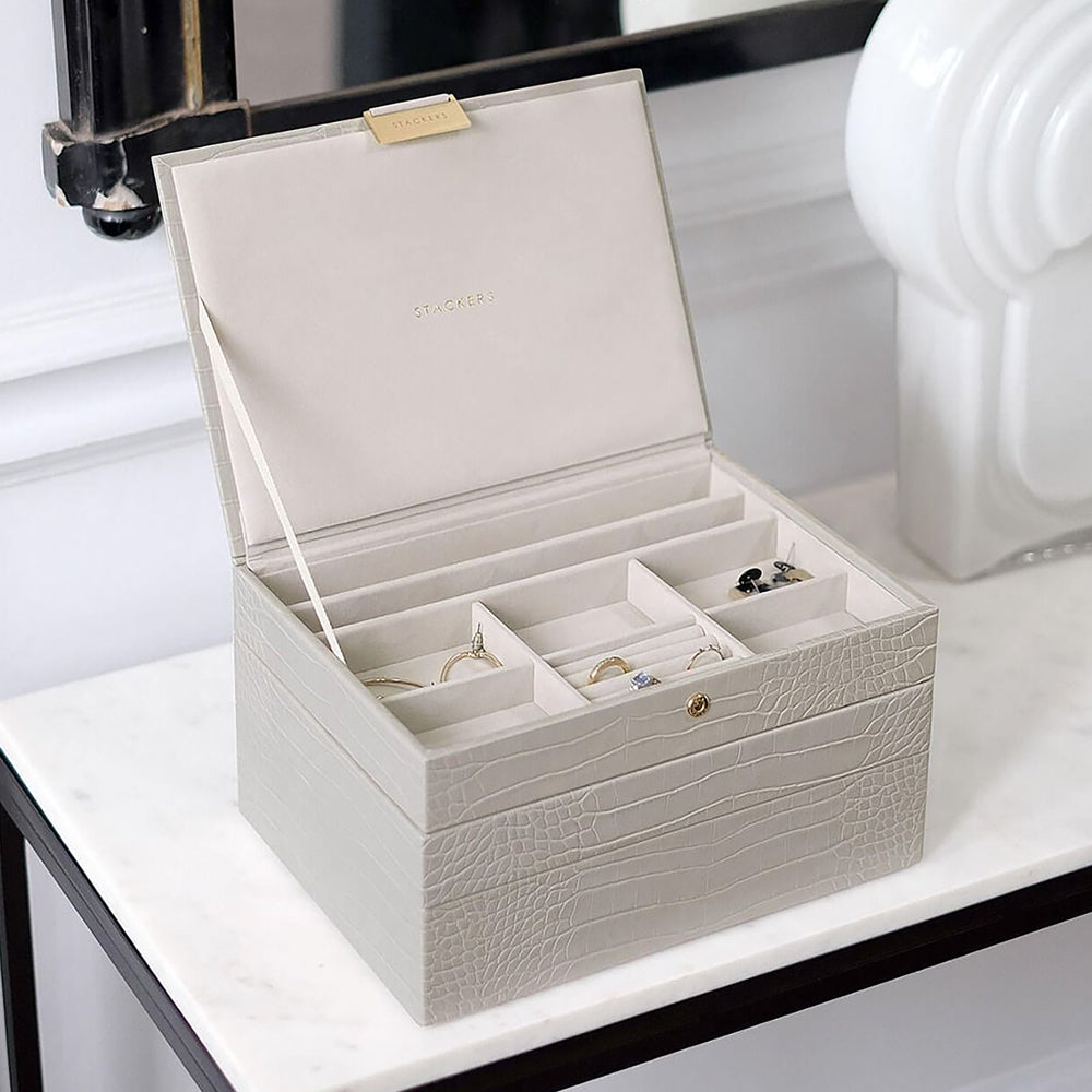 Szkatułka na biżuterię Classic jewellery Box beżowa z wytłaczanym wzorem