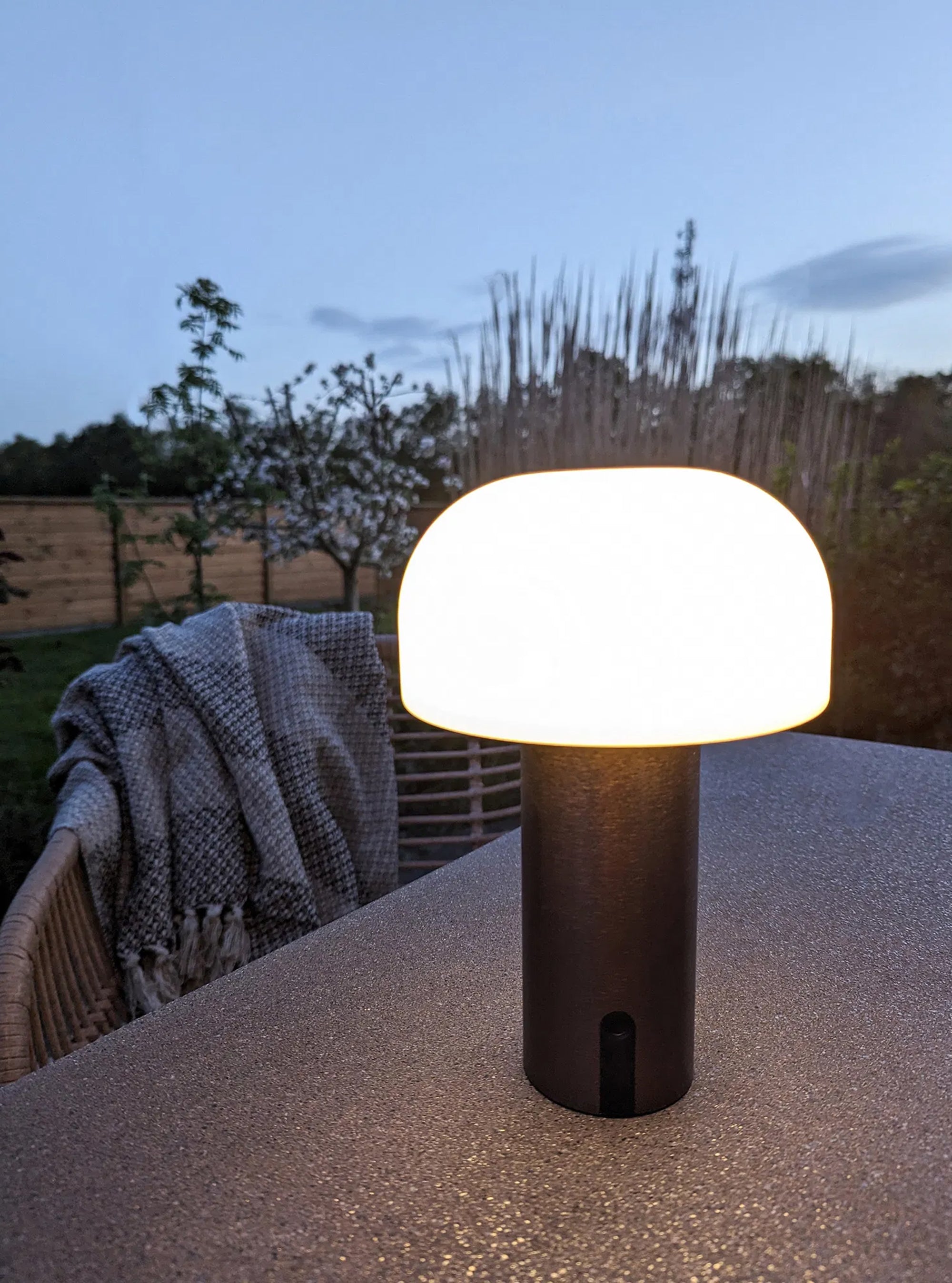 Lampa ogrodowa Soham LED miedziana