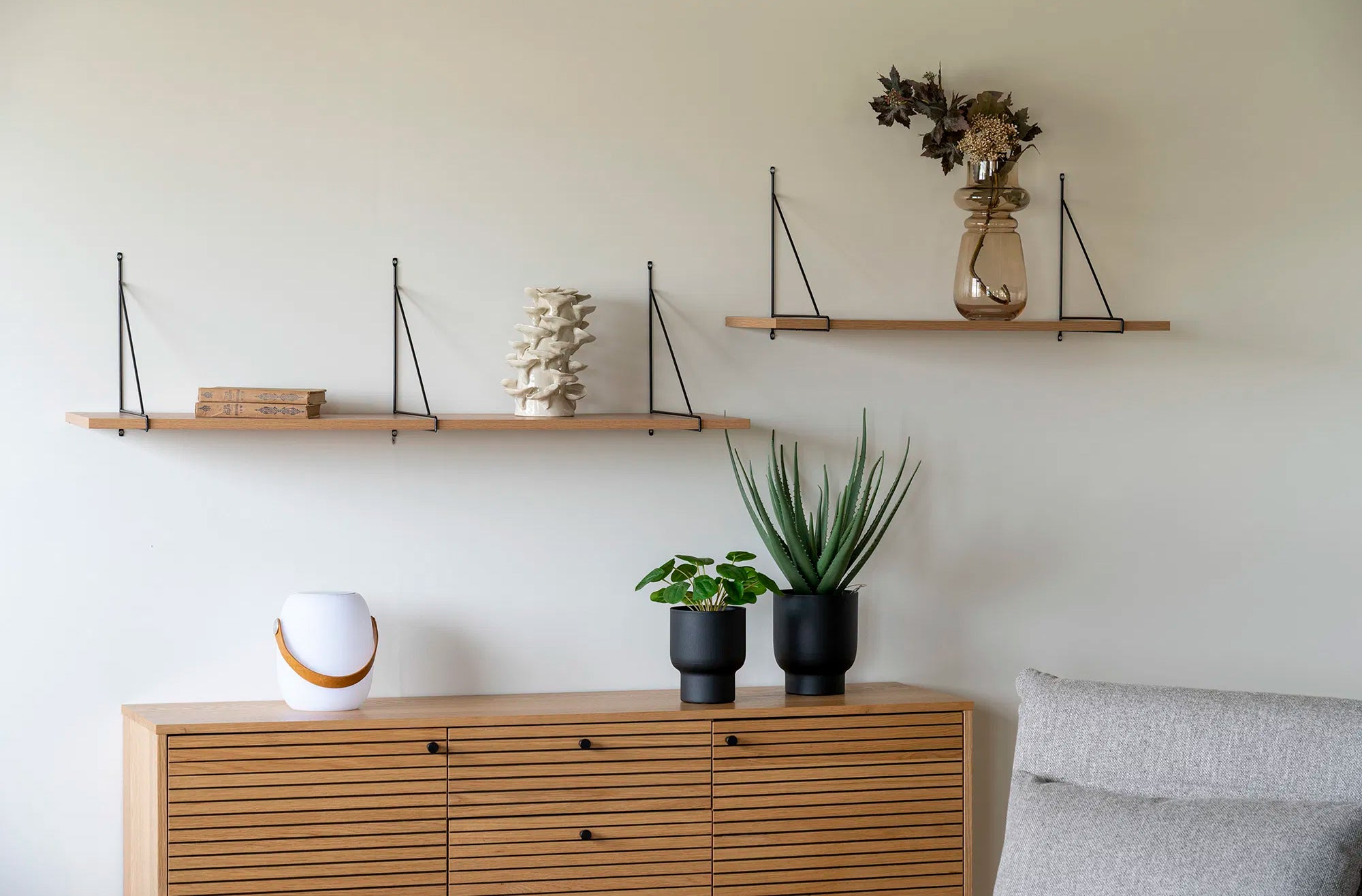 Lampa ogrodowa Cardiff LED z głośnikiem bluetooth biała