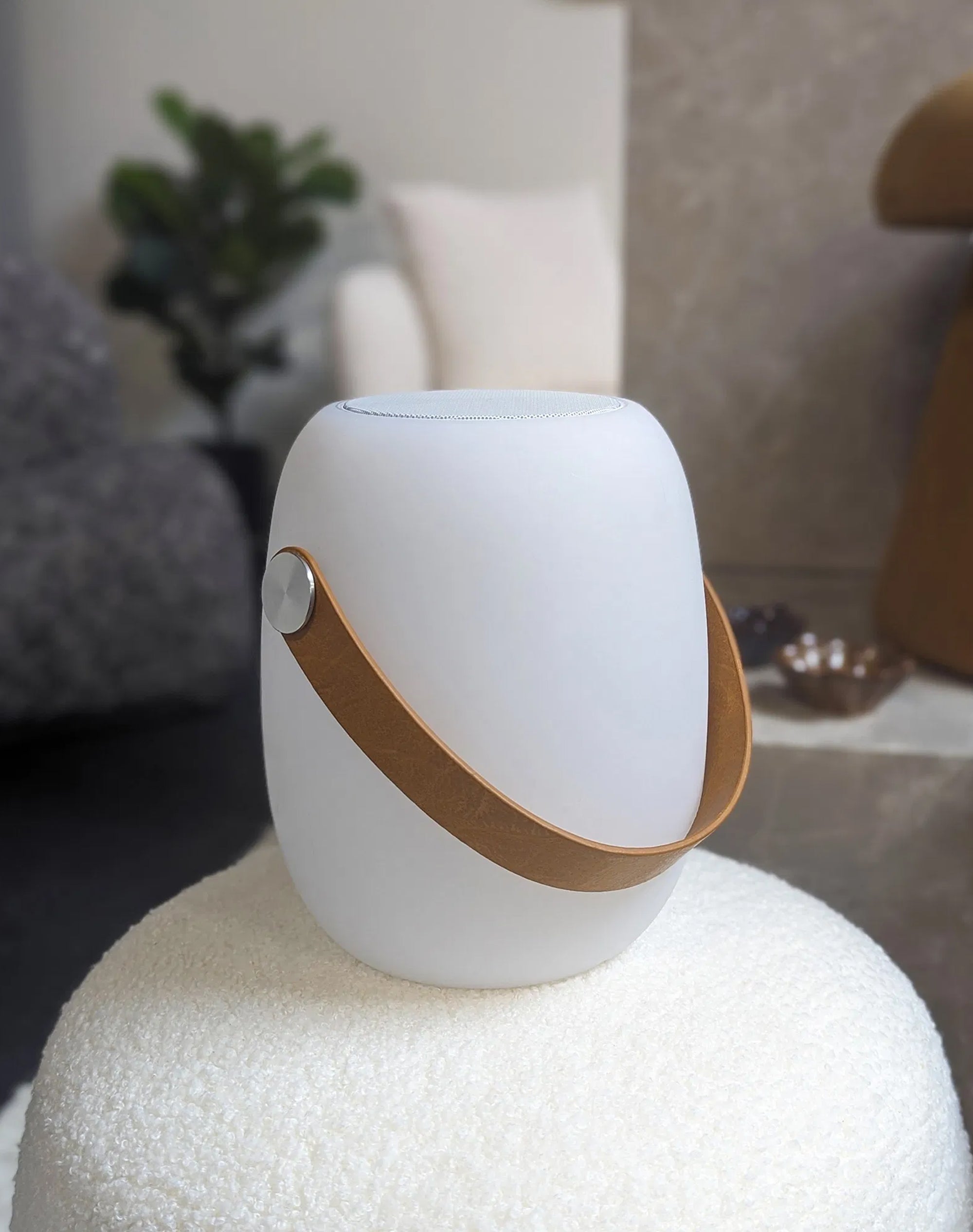 Lampa ogrodowa Cardiff LED z głośnikiem bluetooth biała