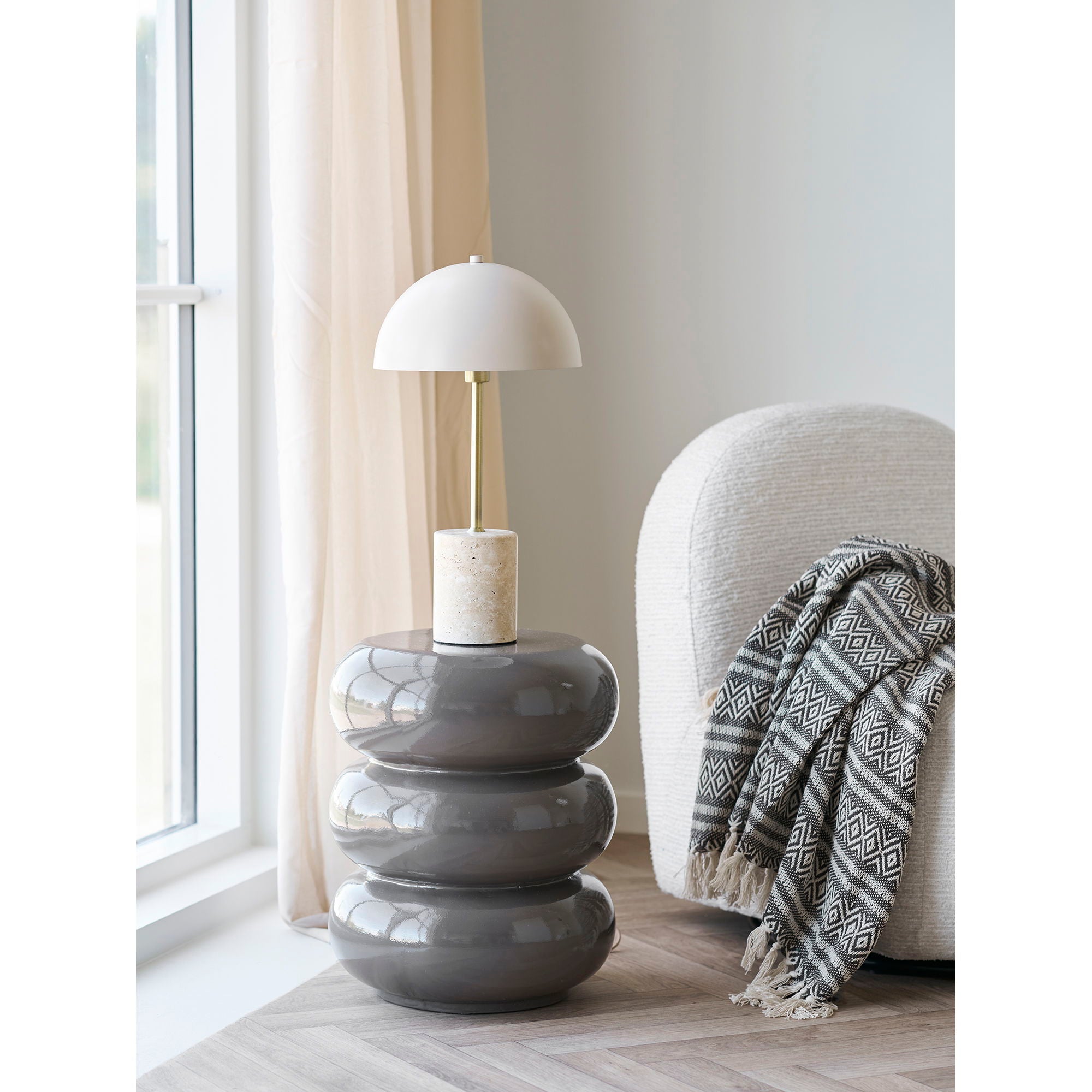 Lampa stołowa Sheffield beżowa z marmurową podstawą