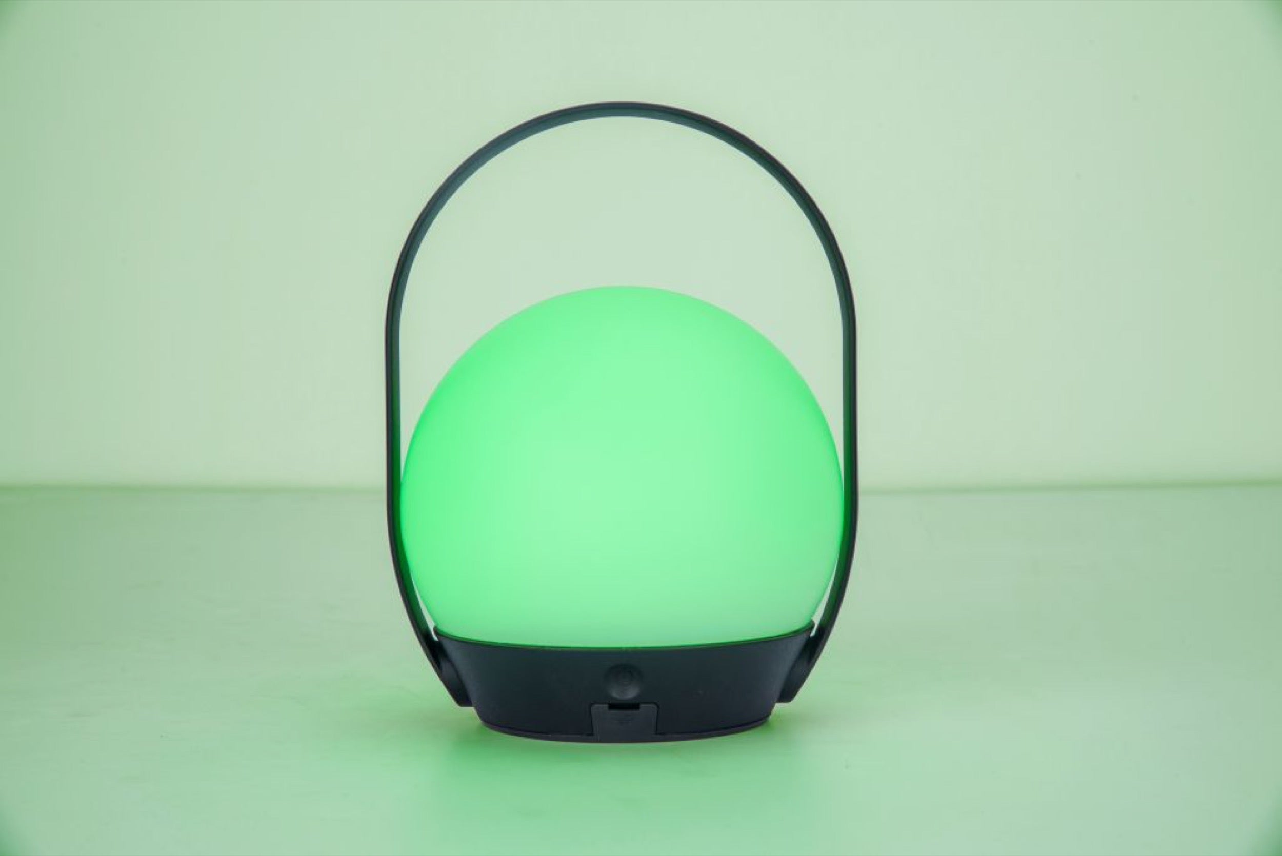 Lampa zewnętrzna Cardi LED czarno-biała