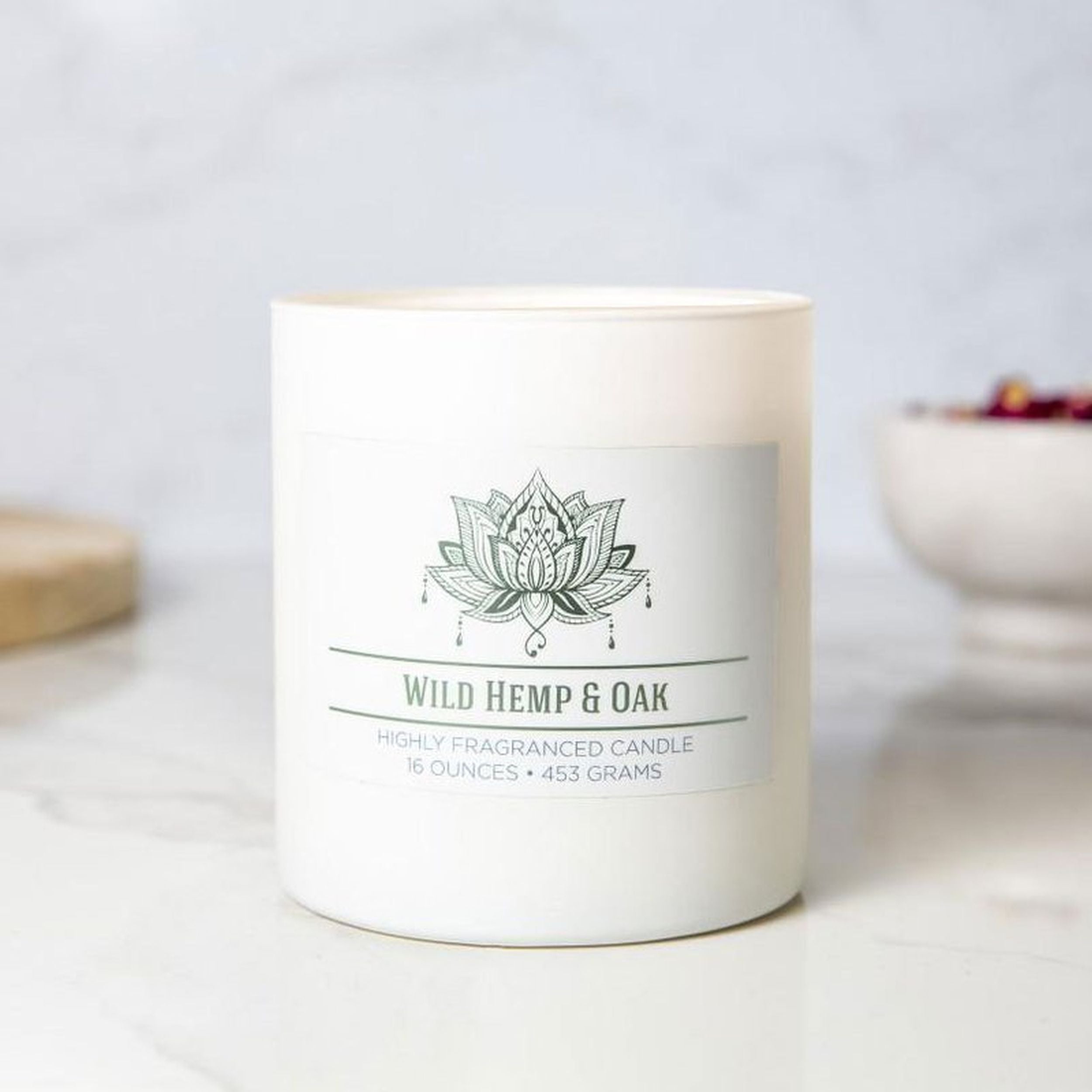 Świeca sojowa zapachowa Colonial Candle Wild Hemp & Oak 453 g