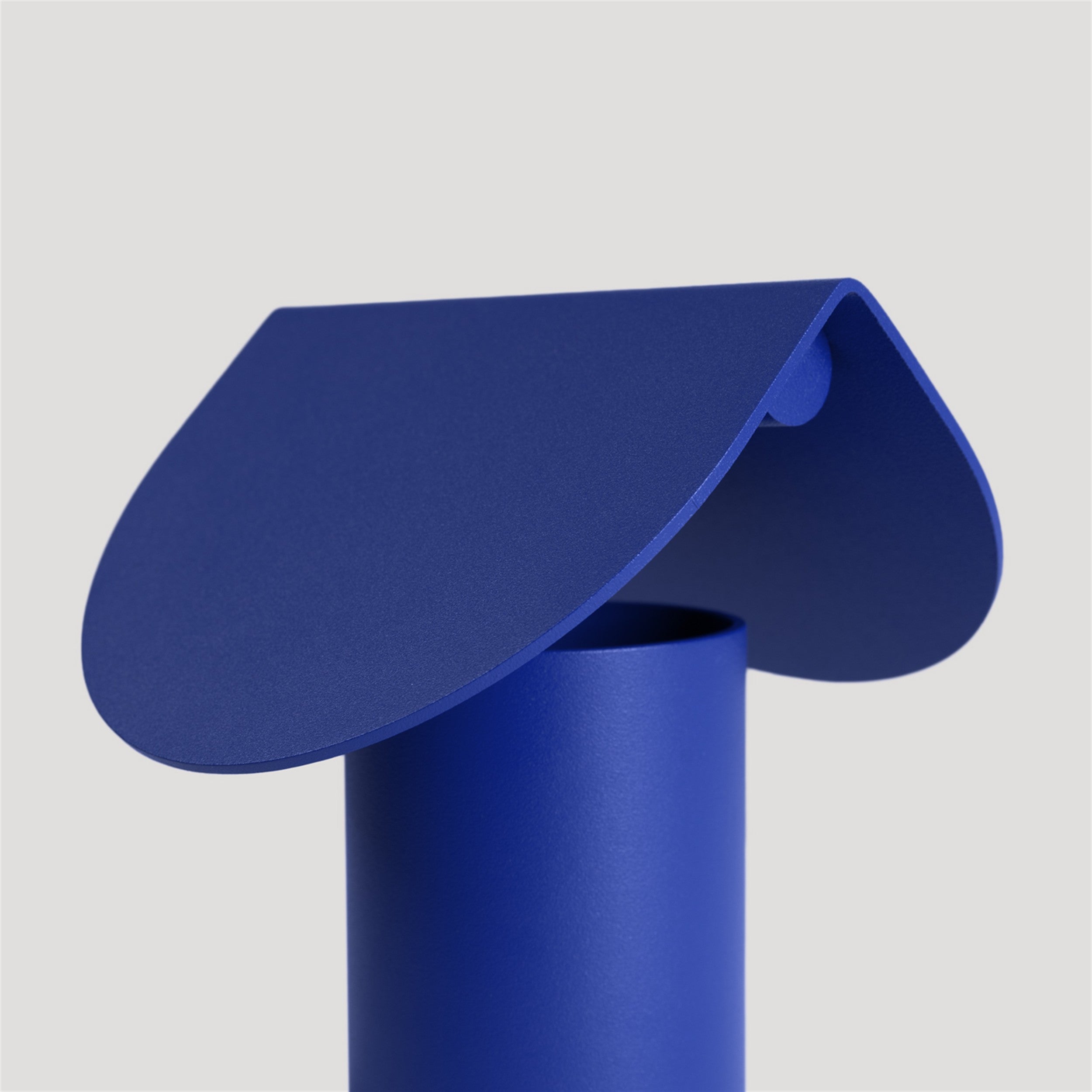 Lampa stołowa Biscuit LED ultramaryna