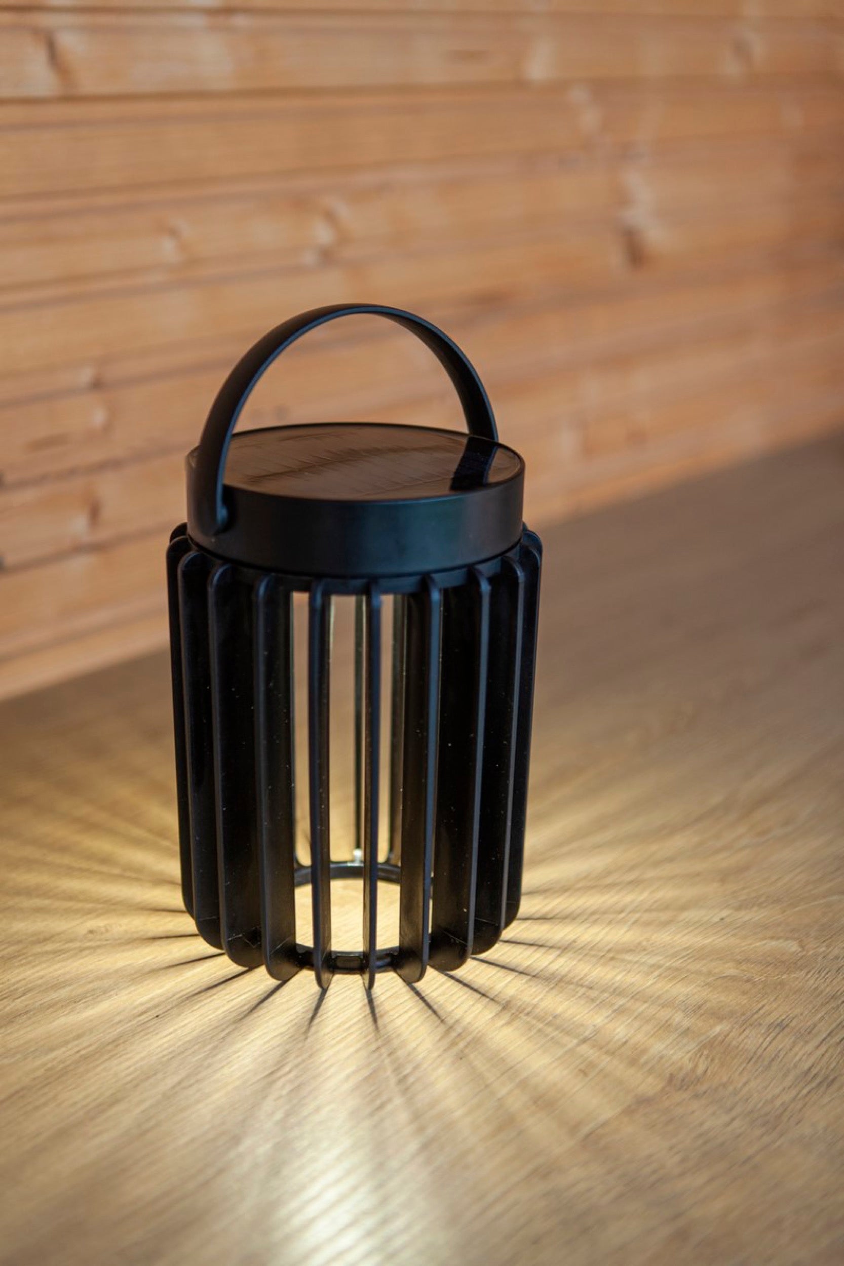 Lampa ogrodowa Kozy LED solarna czarna