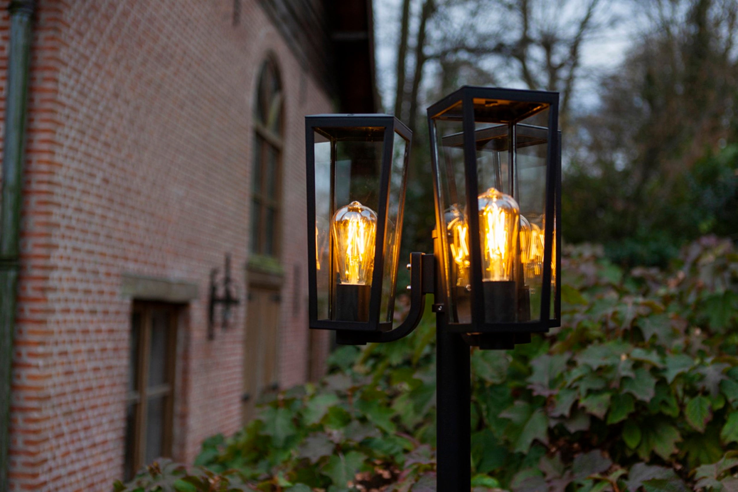 Lampa ogrodowa Pine x3 czarna