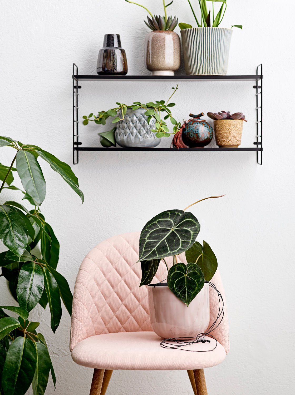 Półka ścienna Bloomingville Ardara 65 cm czarna