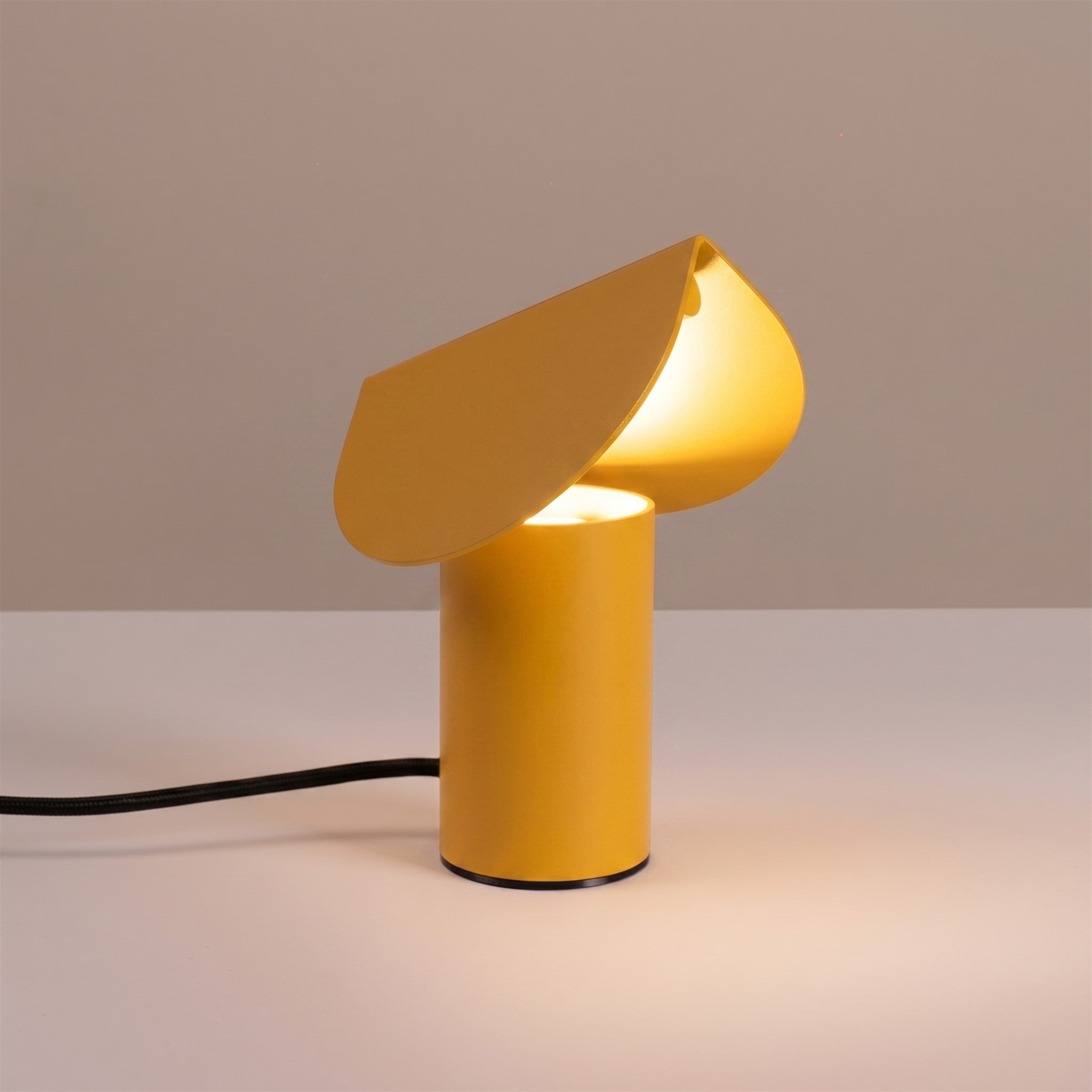 Lampa stołowa Biscuit LED żółta