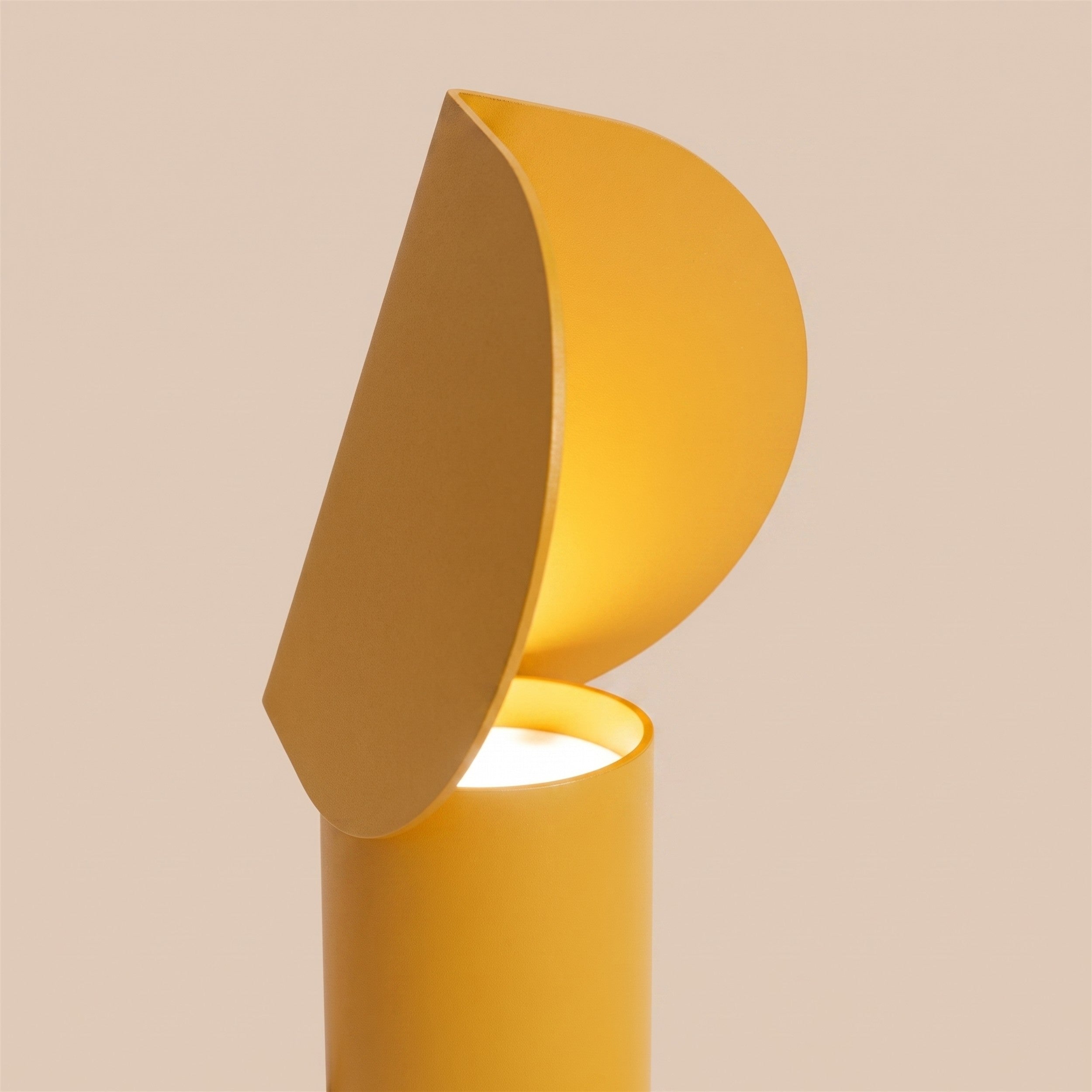 Lampa stołowa Biscuit LED żółta