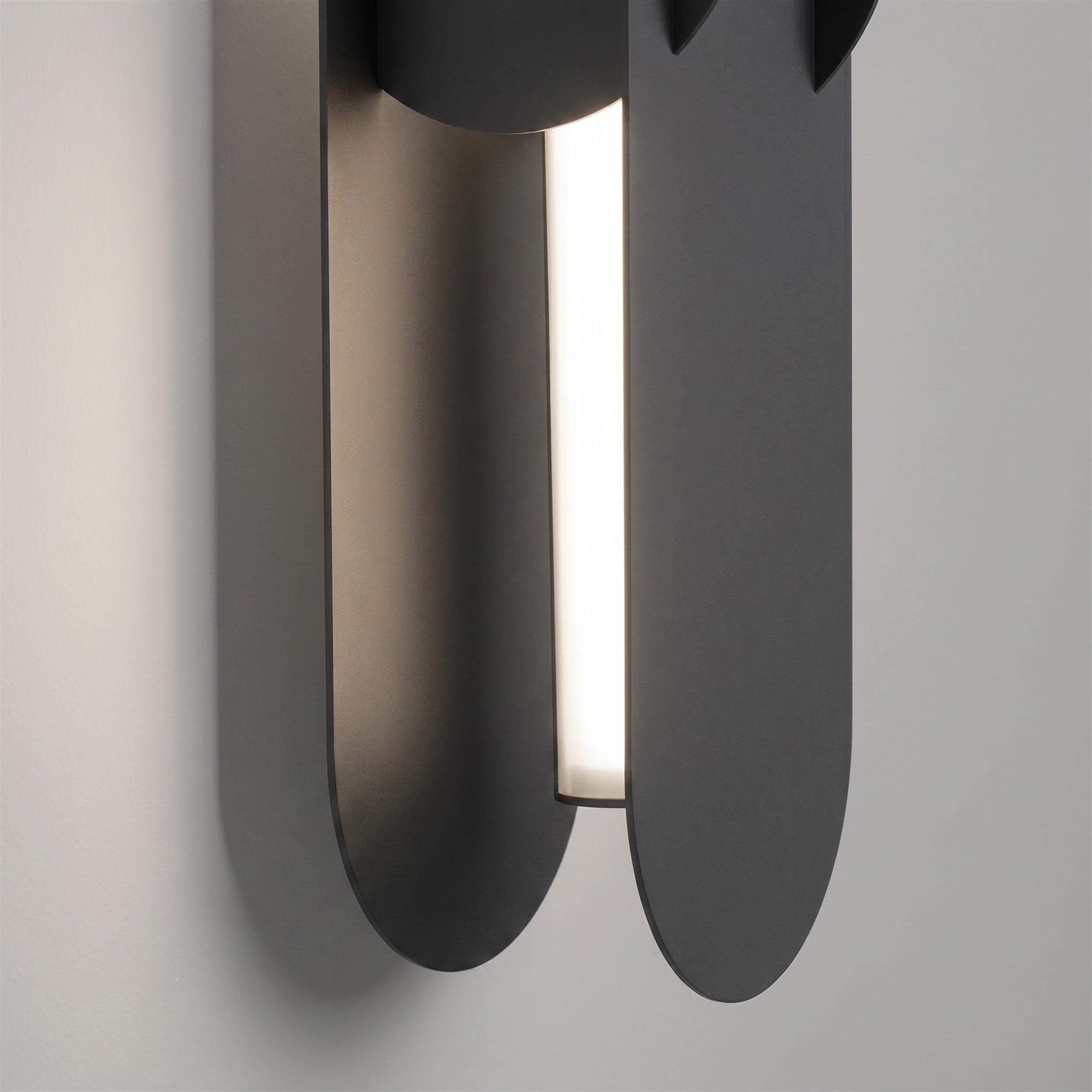 Kinkiet Chain 91 cm LED czarny