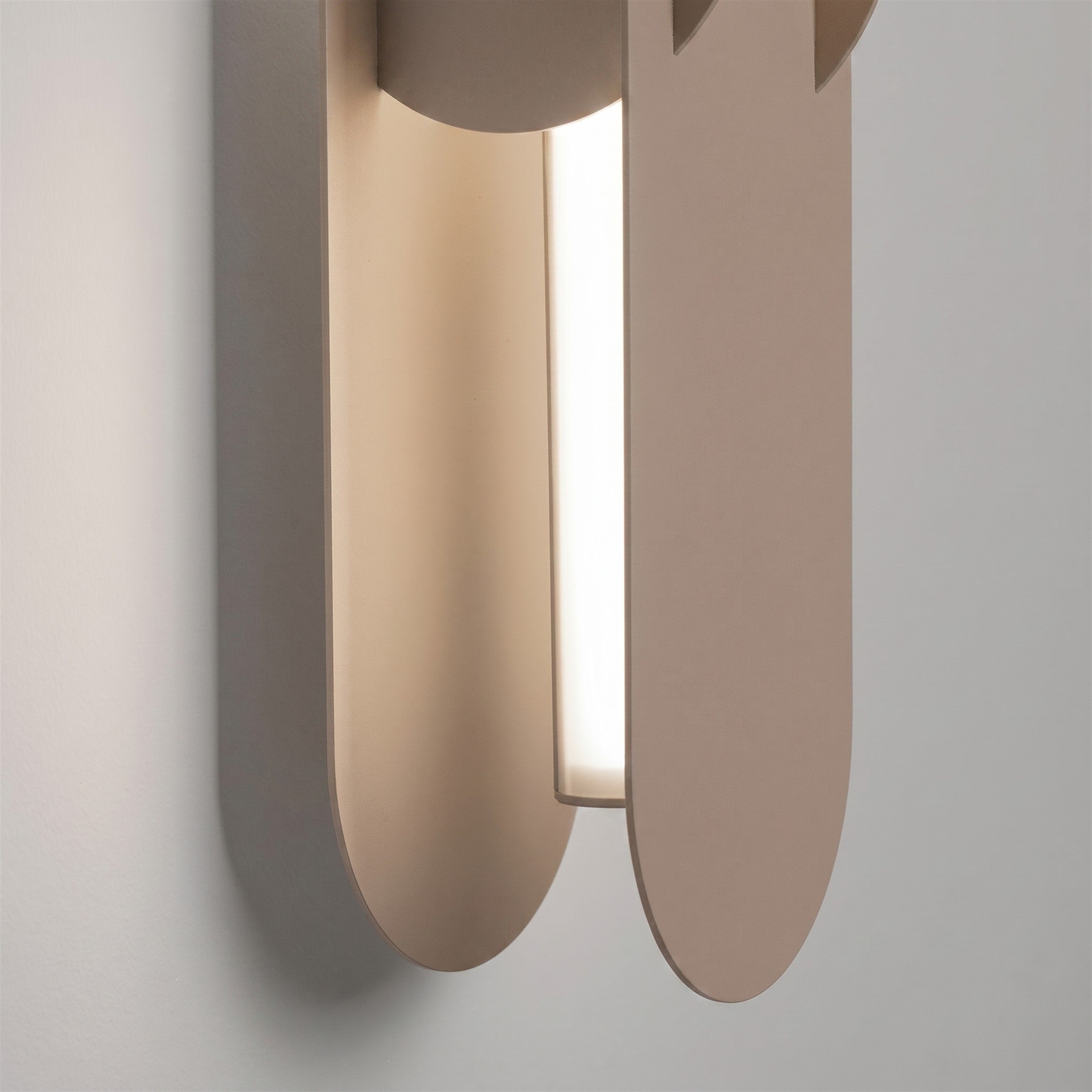Kinkiet Chain 91 cm LED taupe