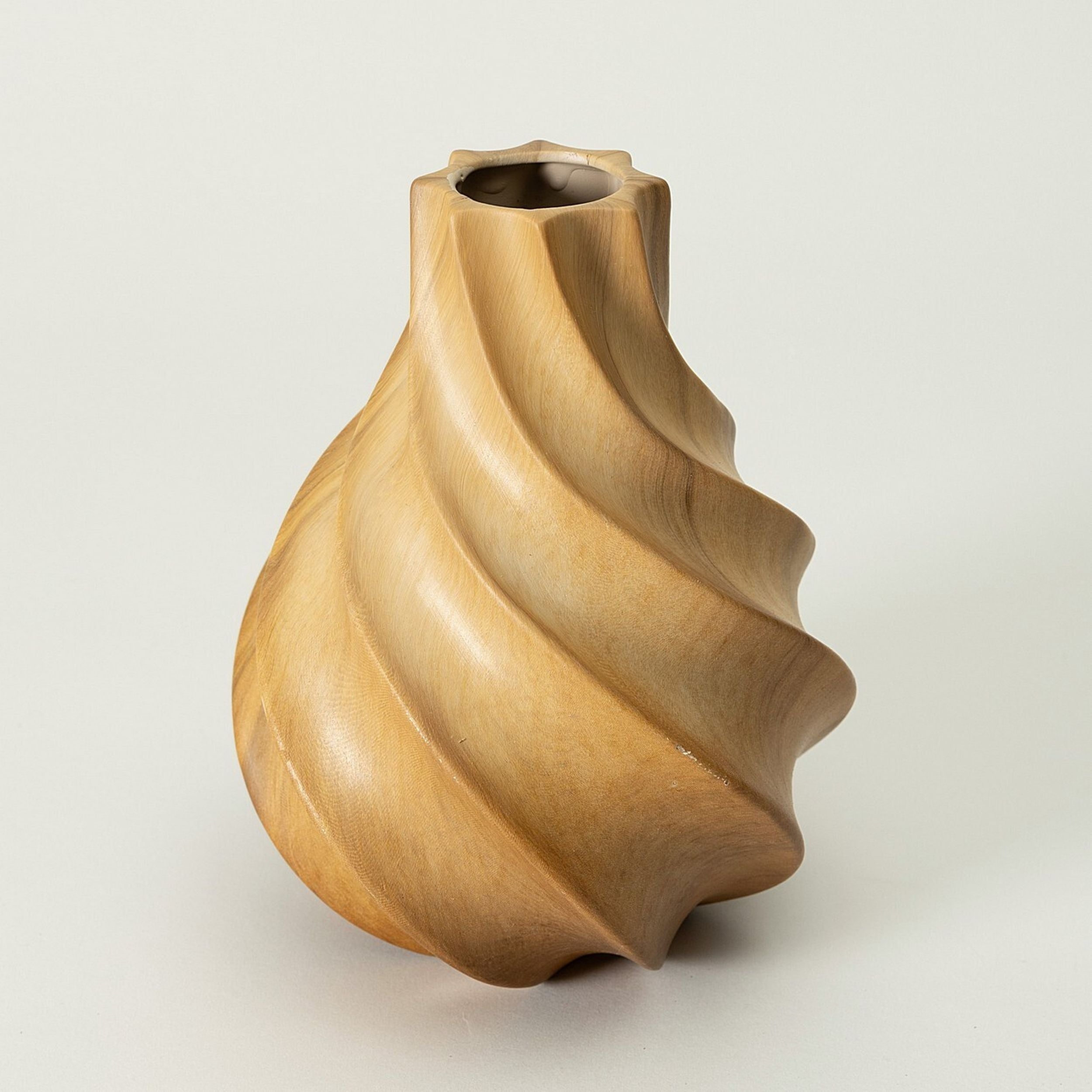 Wazon Wilhelmy 22x17 cm brązowy