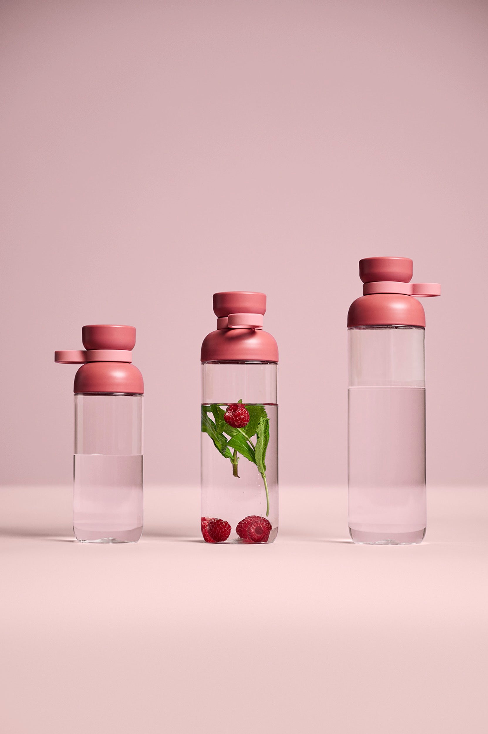 Butelka na wodę Vita 700 ml niebieska
