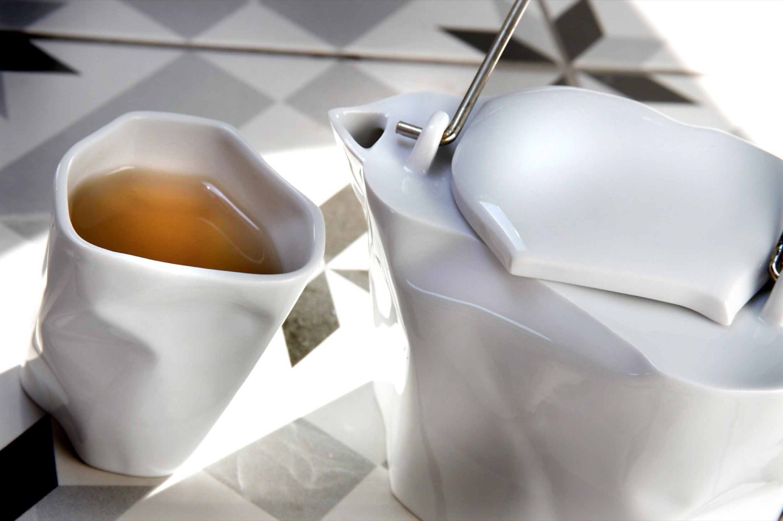 Zestaw do herbaty porcelanowy Pogięty biały