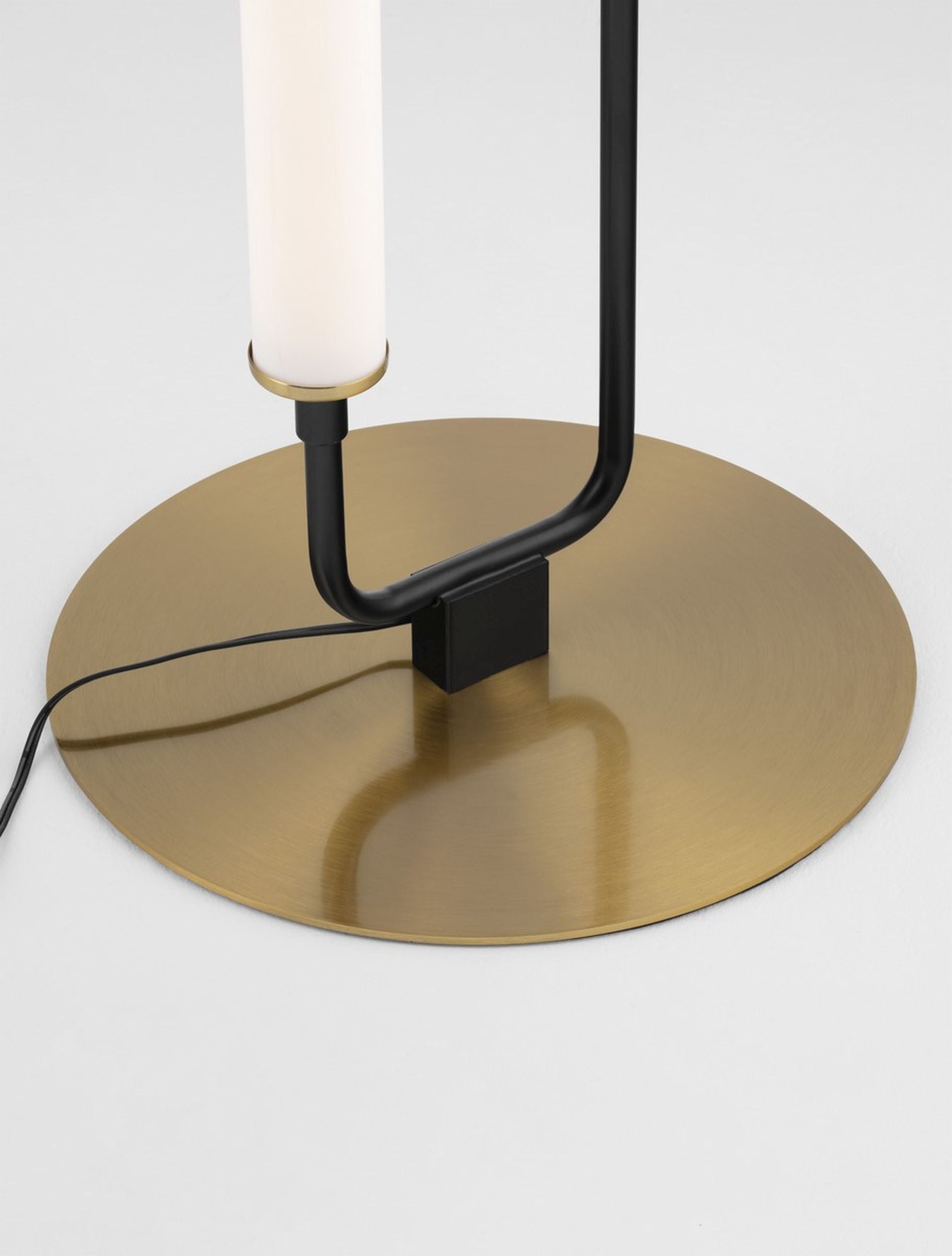 Lampa podłogowa Poucil LED złoto-czarna