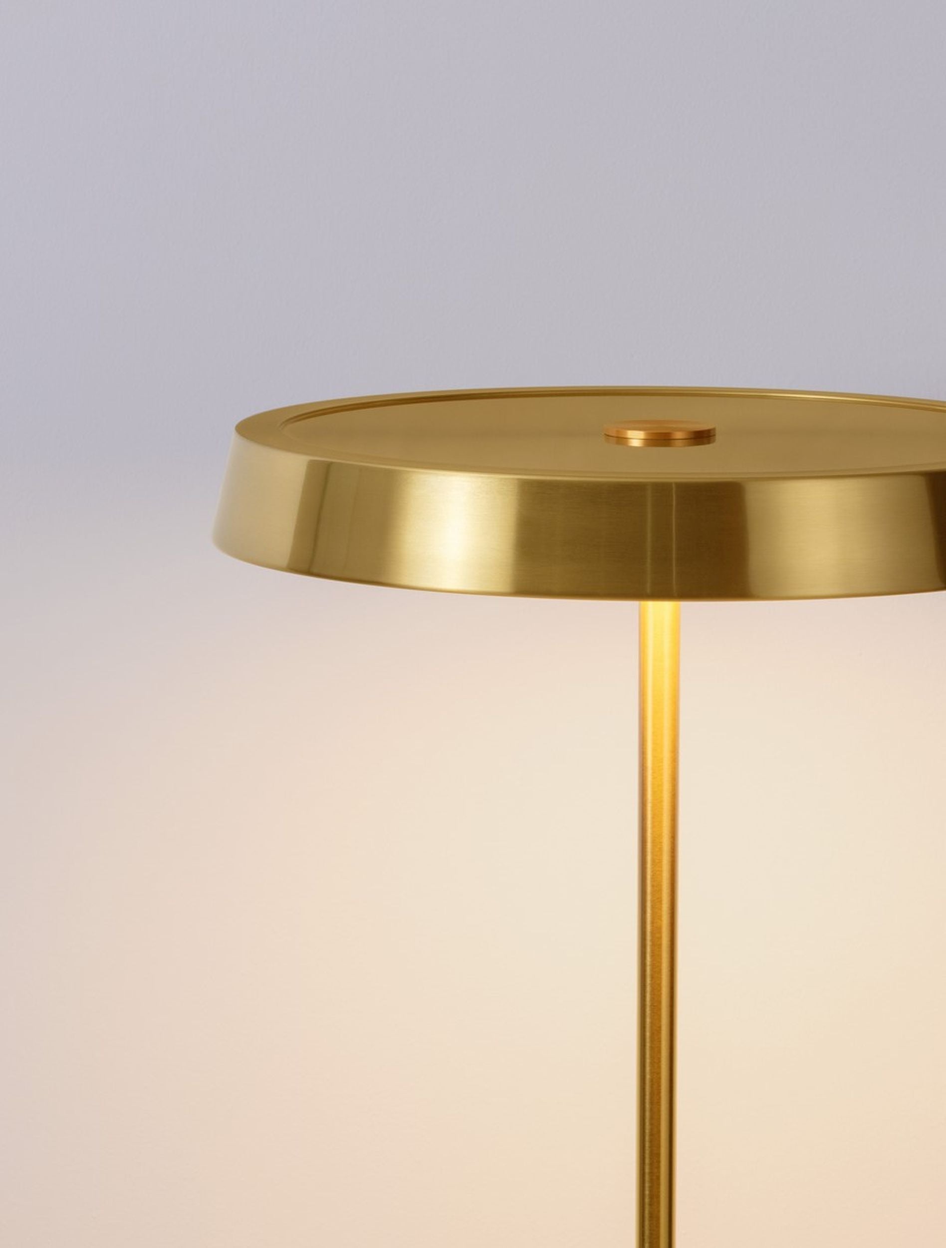 Lampa podłogowa Bleggy LED złota