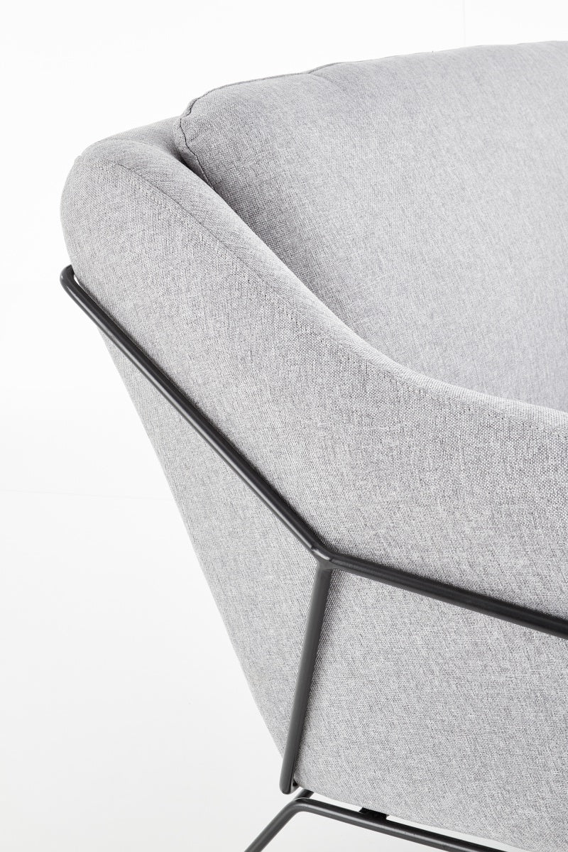 Sofa dwuosobowa Gasoina szara na czarnej podstawie