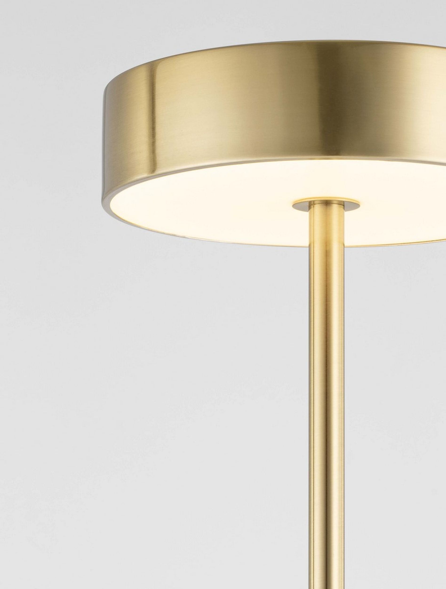 Lampa podłogowa Ampyll LED złota