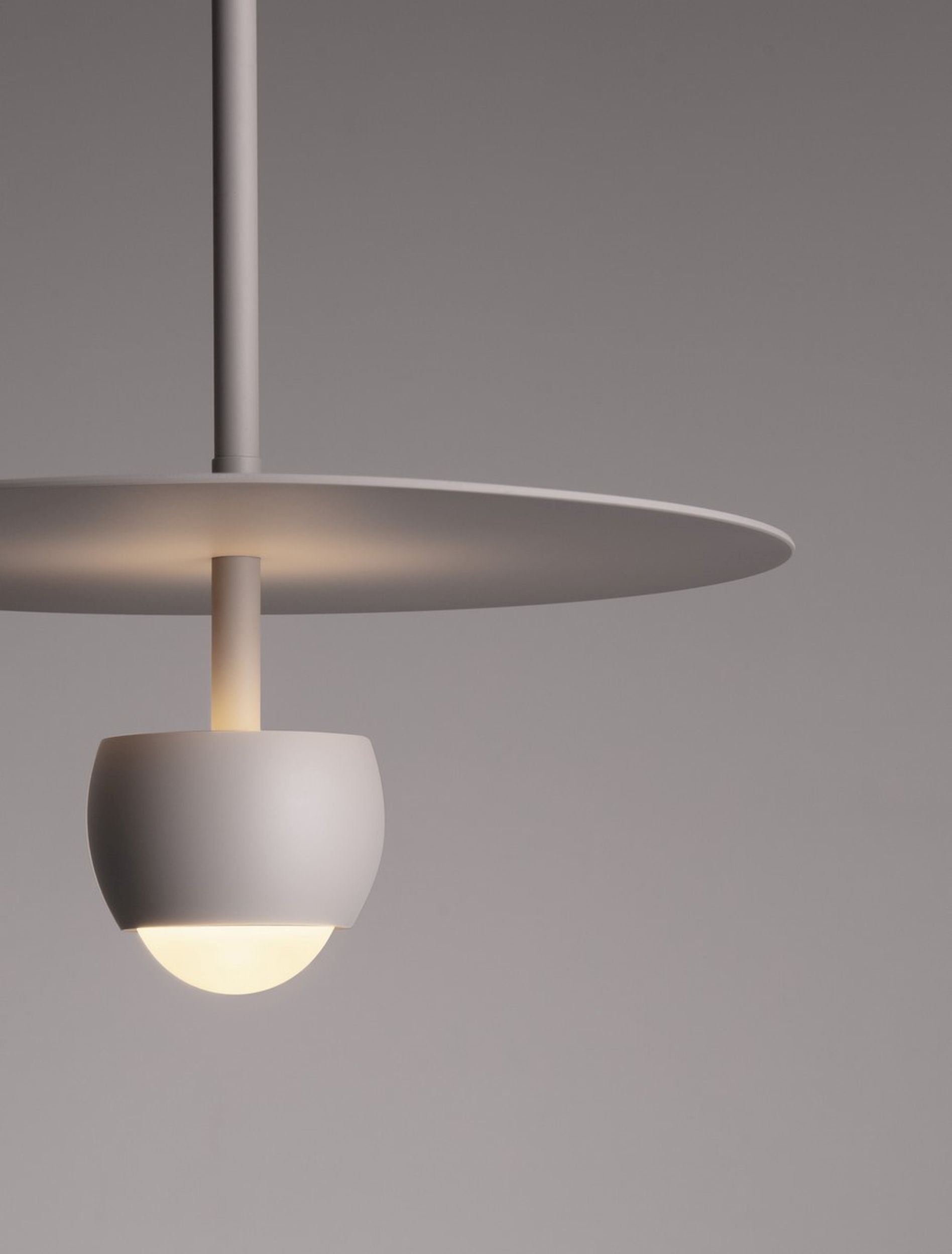 Lampa wisząca Burgens LED beżowa