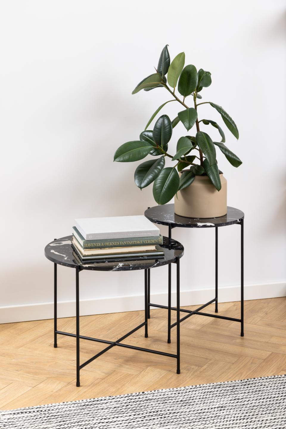 Stolik okrągły Daimered czarny marmurowy blat polerowany na metalowej podstawie 42 cm