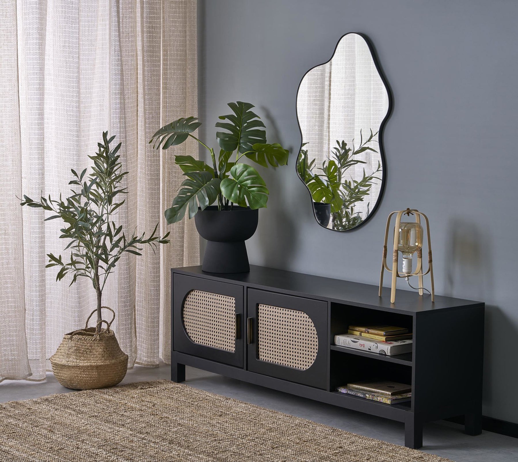 Lustro ścienne Essent 90x56 cm w czarnej ramie