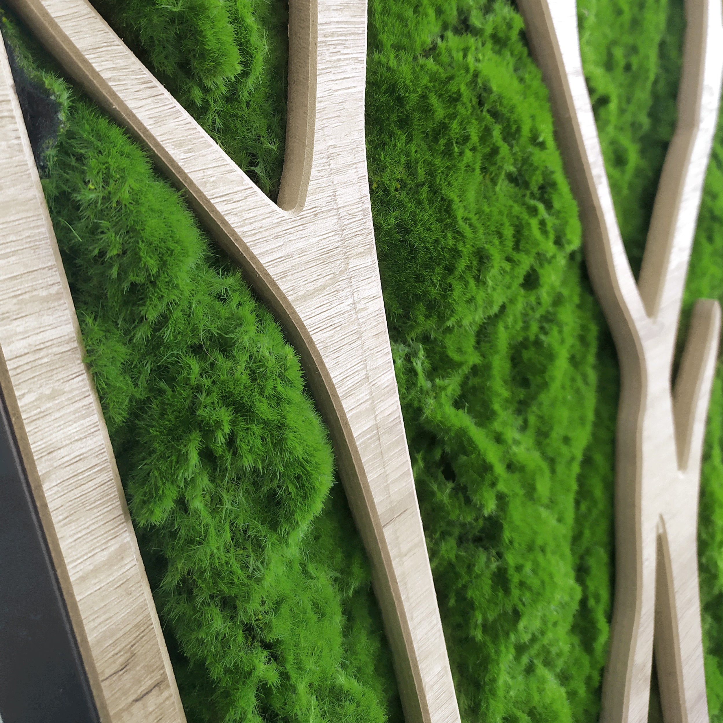 Obraz XL w czarnej ramie ze sztucznym mchem Green Deco Tree I 100x50 cm