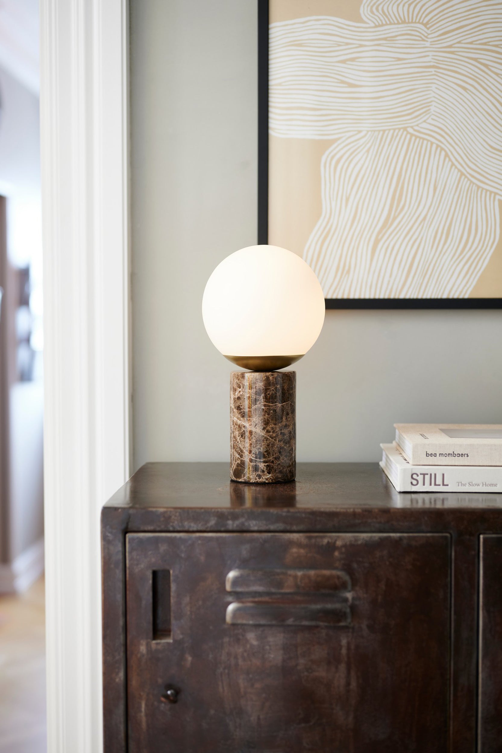 Lampa stołowa Lily Marble brązowy marmur