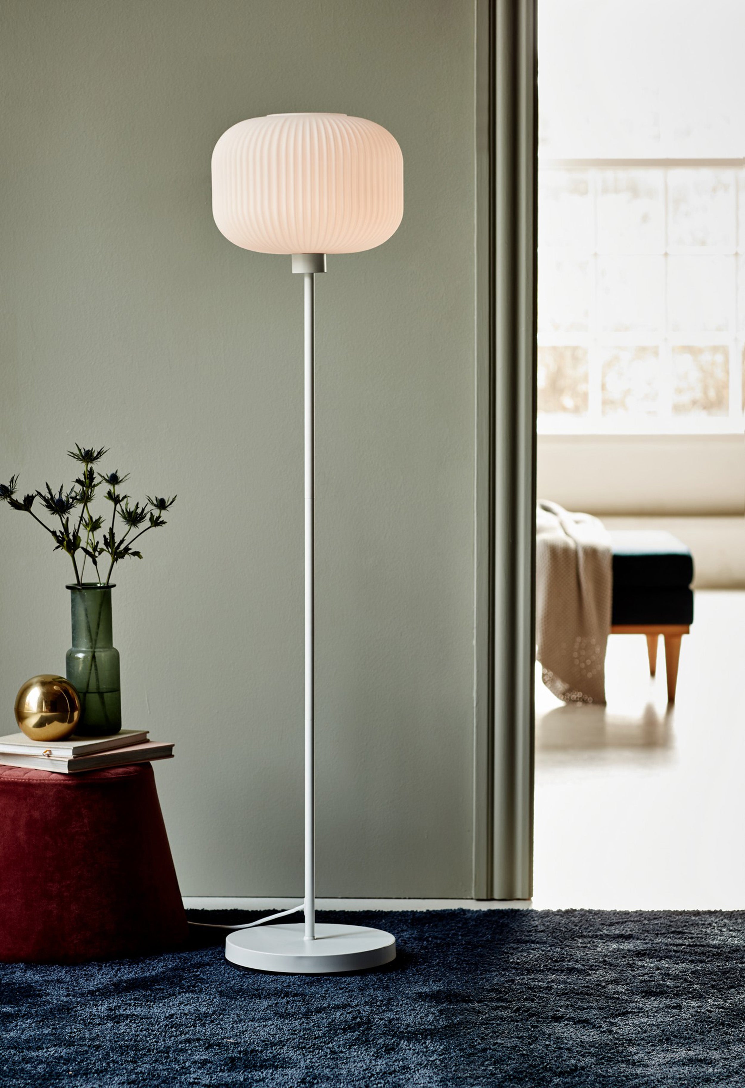 Lampa podłogowa Milford biała
