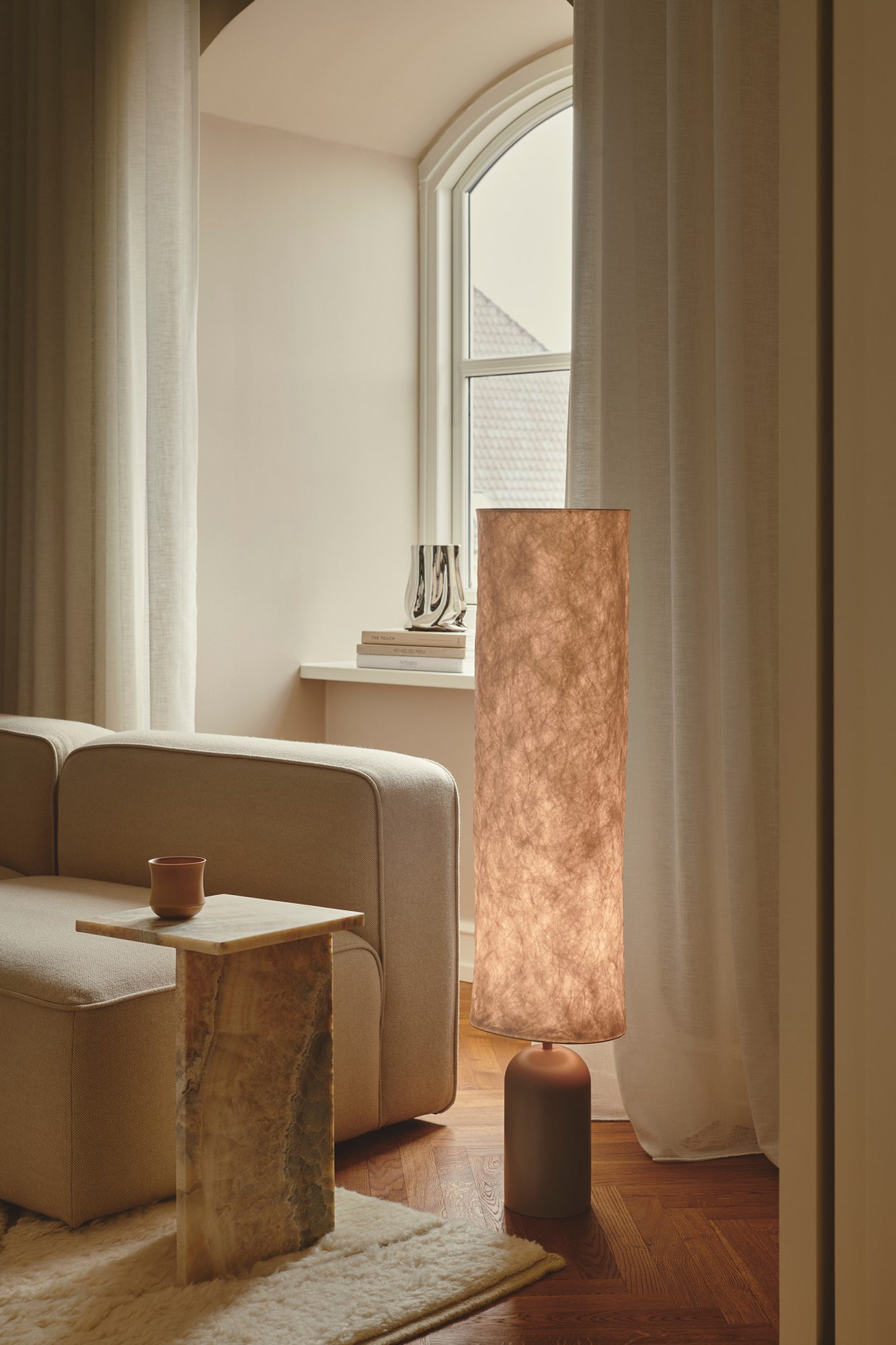 Lampa stojąca Talli beżowa