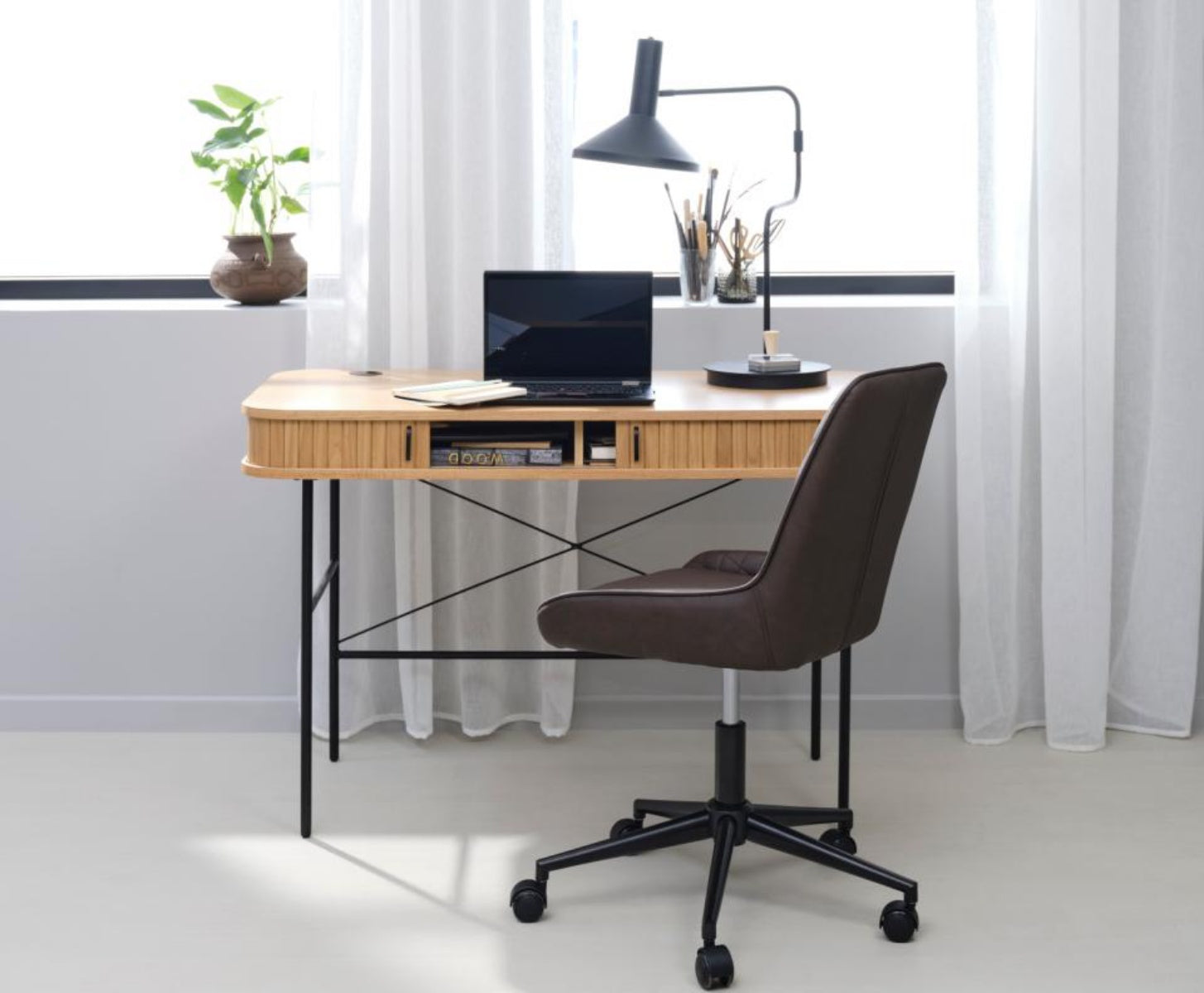 Biurko Gativel 120x60 cm lamele dąb naturalny
