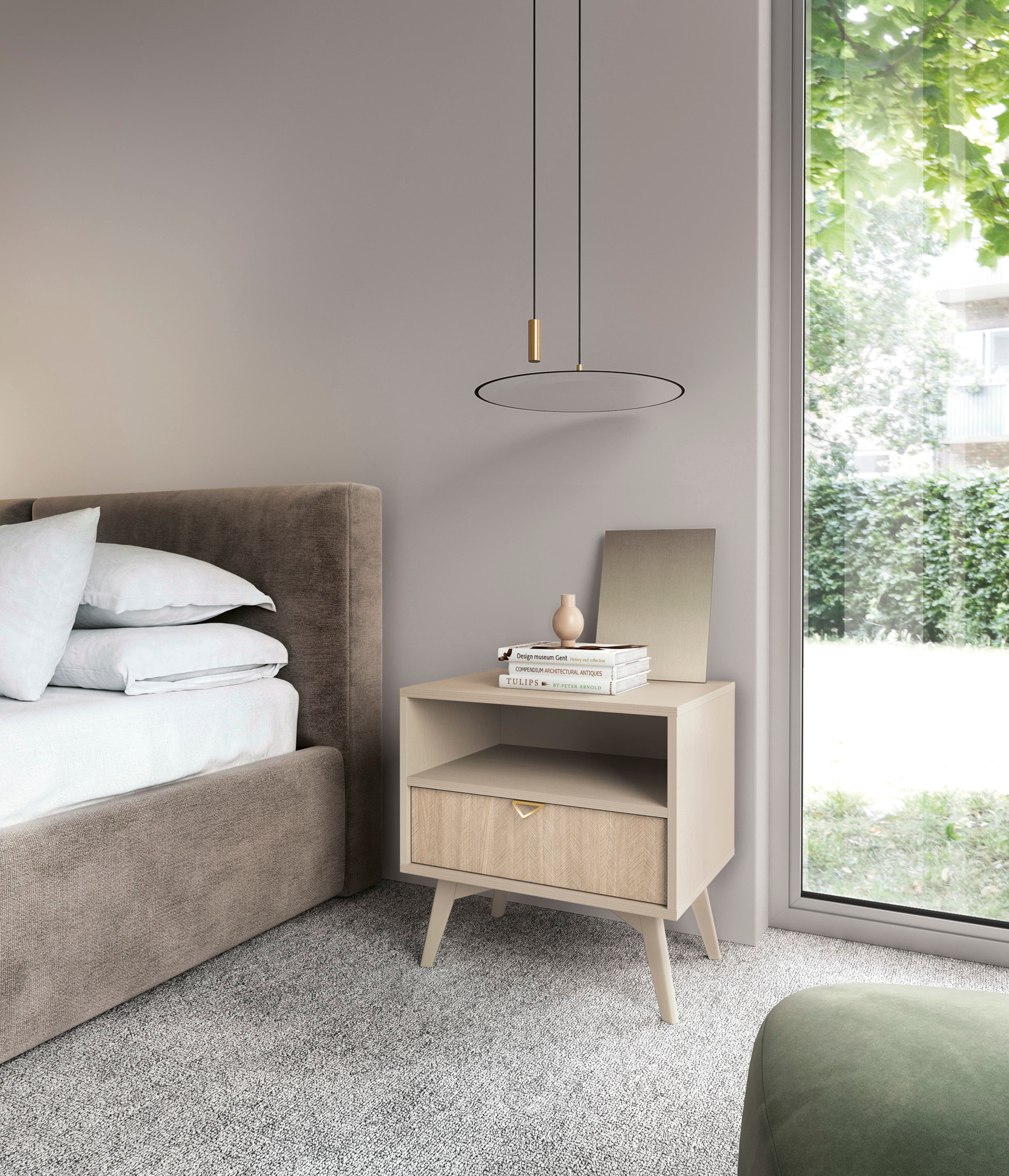 Szafka nocna Favoria z szufladą 54 cm beżowa/jodełka scandi ze złotym uchwytem