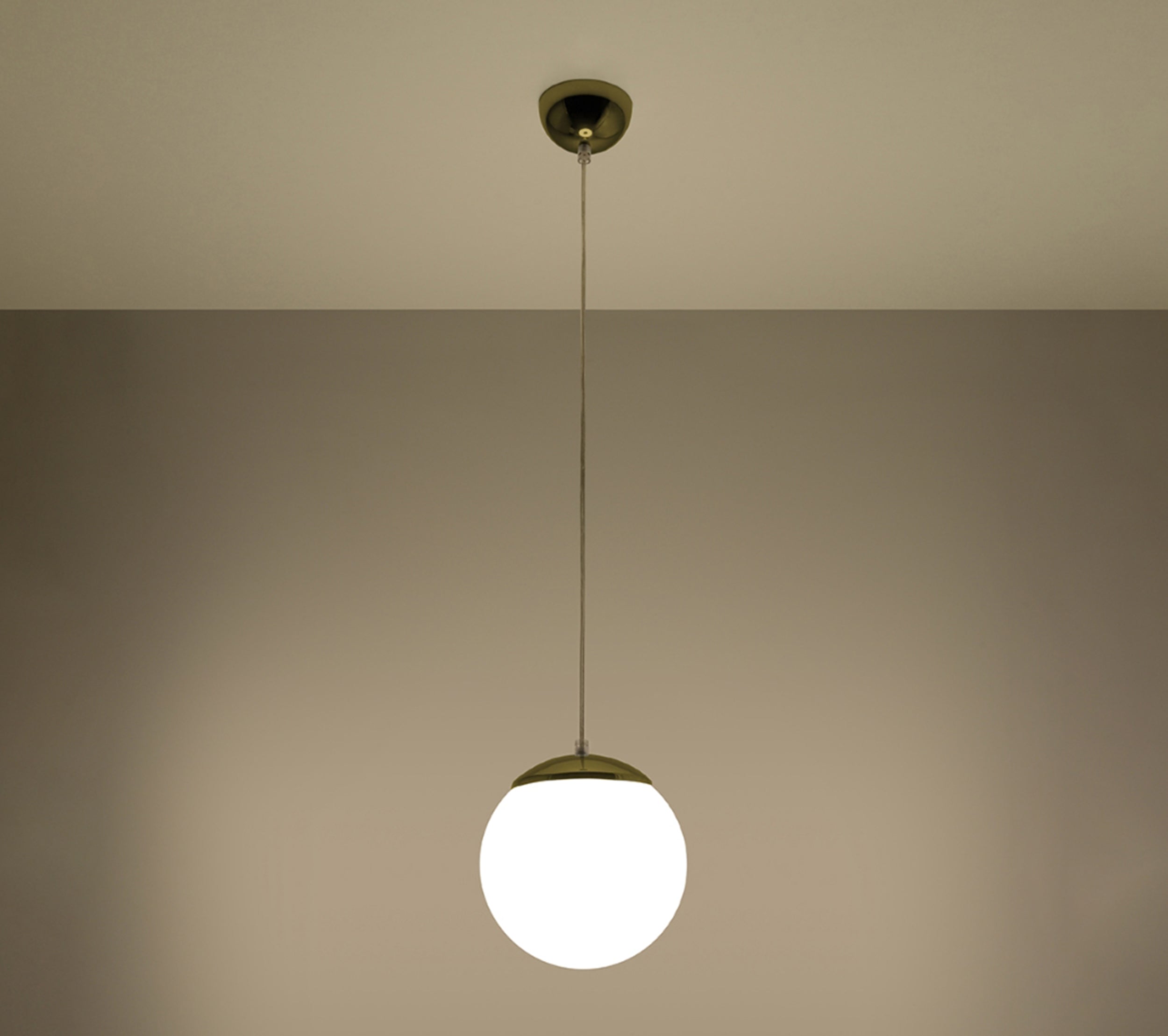 Lampa wisząca Blowly średnica 20 cm złota