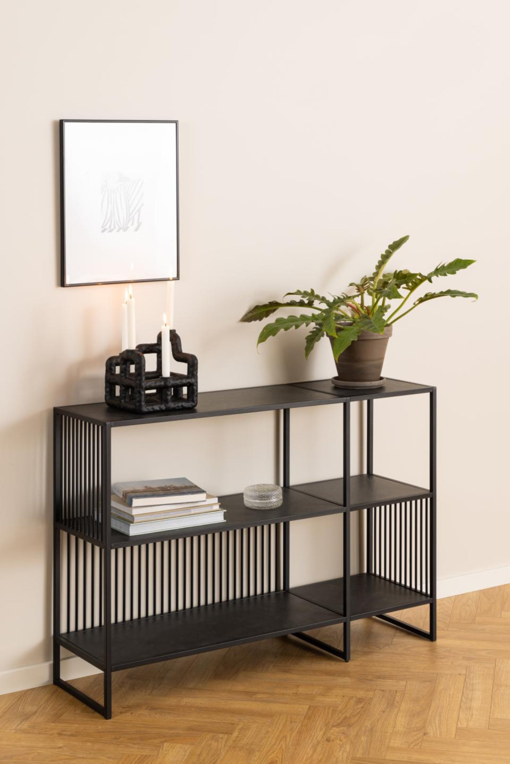 Regał niski metalowy Velook 83 cm czarny