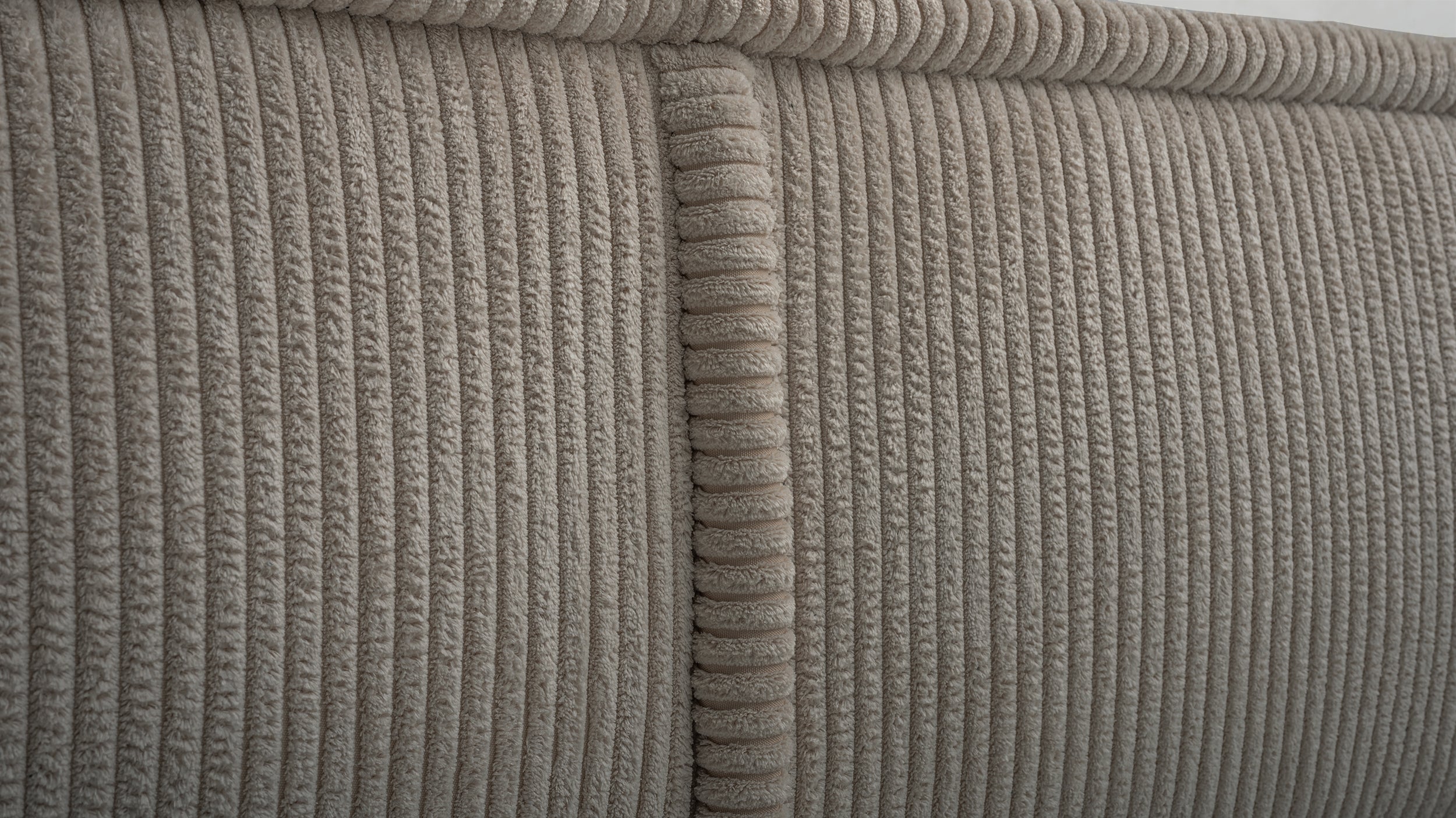 Łóżko tapicerowane 180x200 cm Cordo z pojemnikiem stelaż drewniany beżowe sztruks