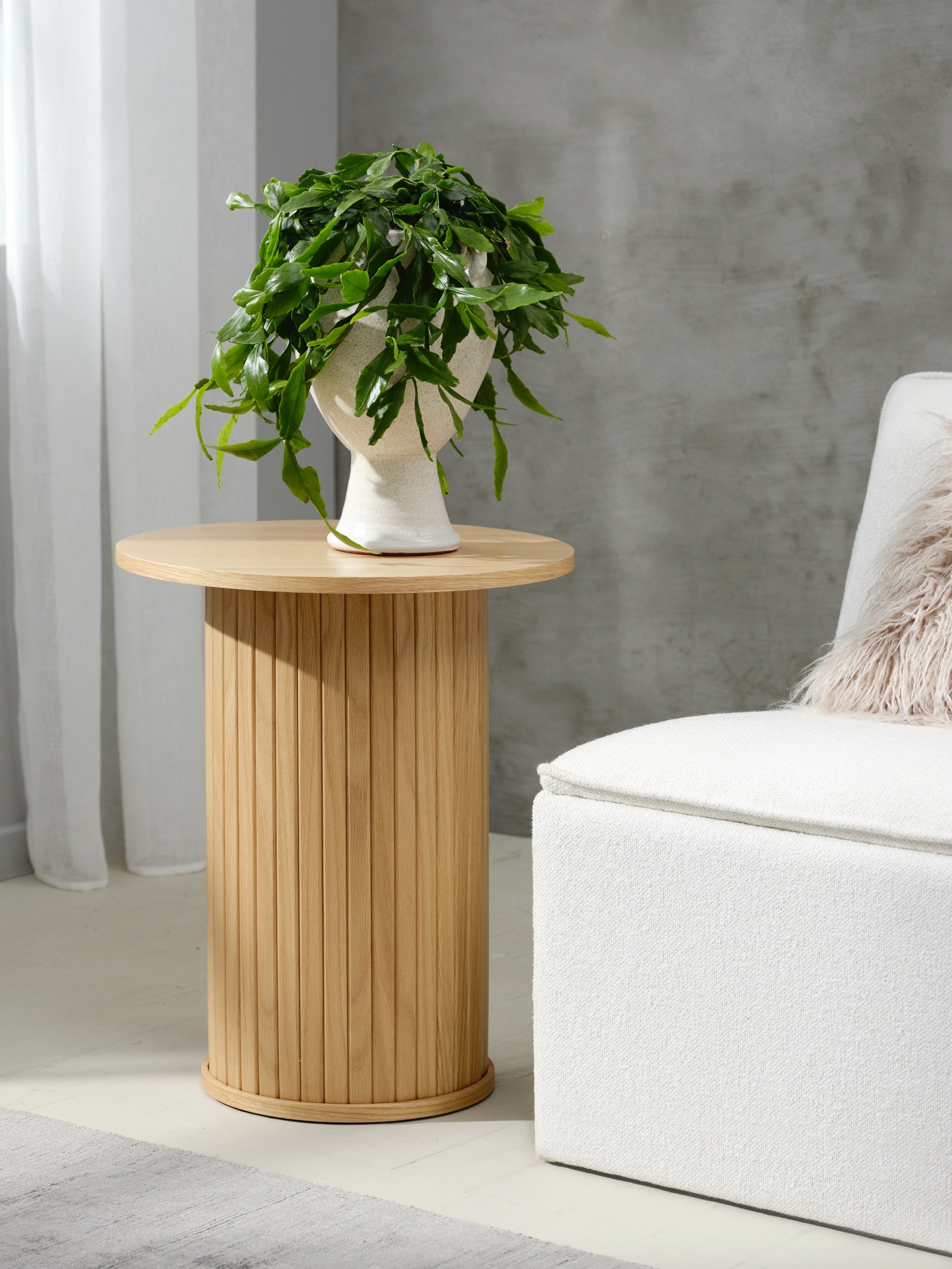 Stolik kawowy okrągły Gativel 50 cm lamele dąb naturalny