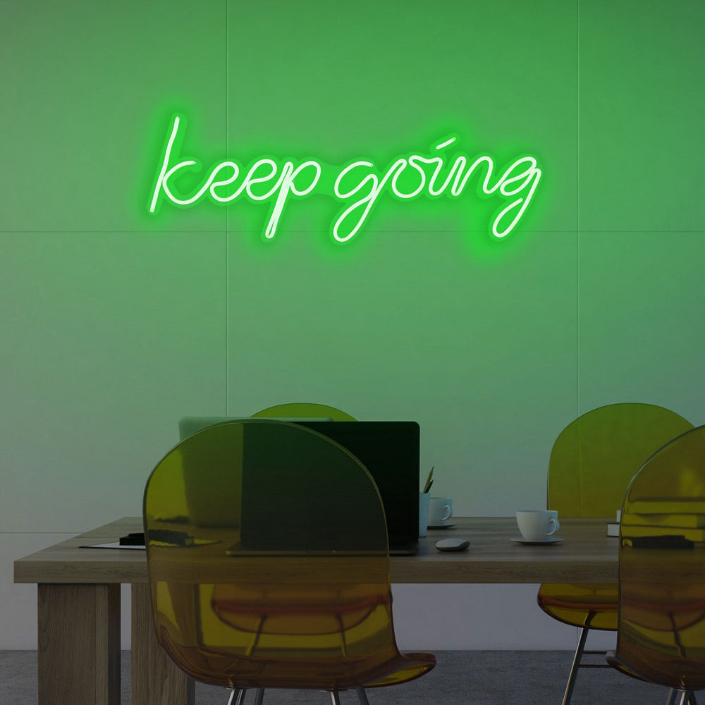 Neon na ścianę Letely z napisem Keep Going zielony