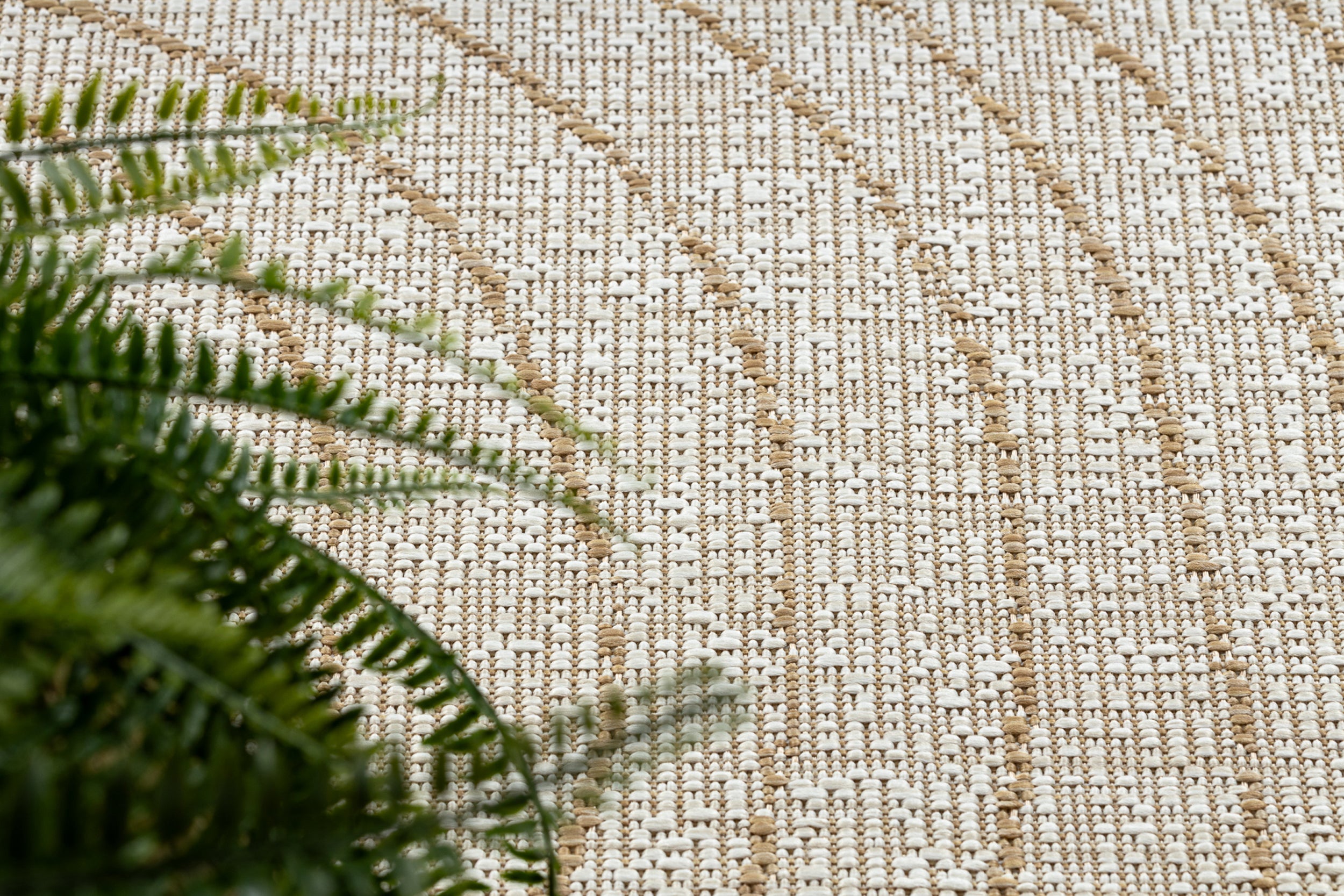 Dywan zewnętrzny Organic 133x190 cm ecru