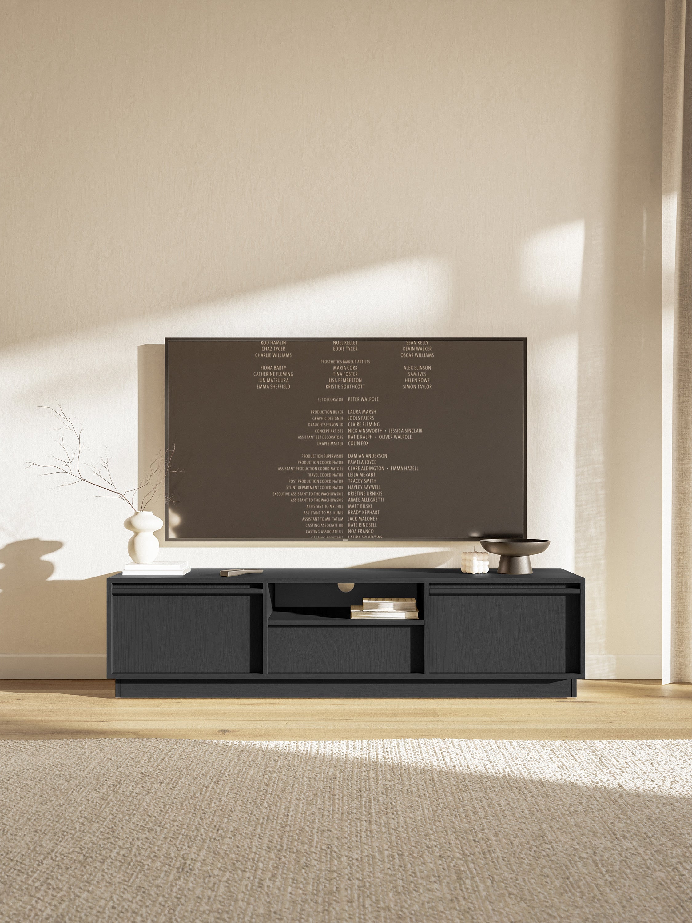 Szafka RTV dwudrzwiowa Evo z szufladą 154 cm czarna na cokole