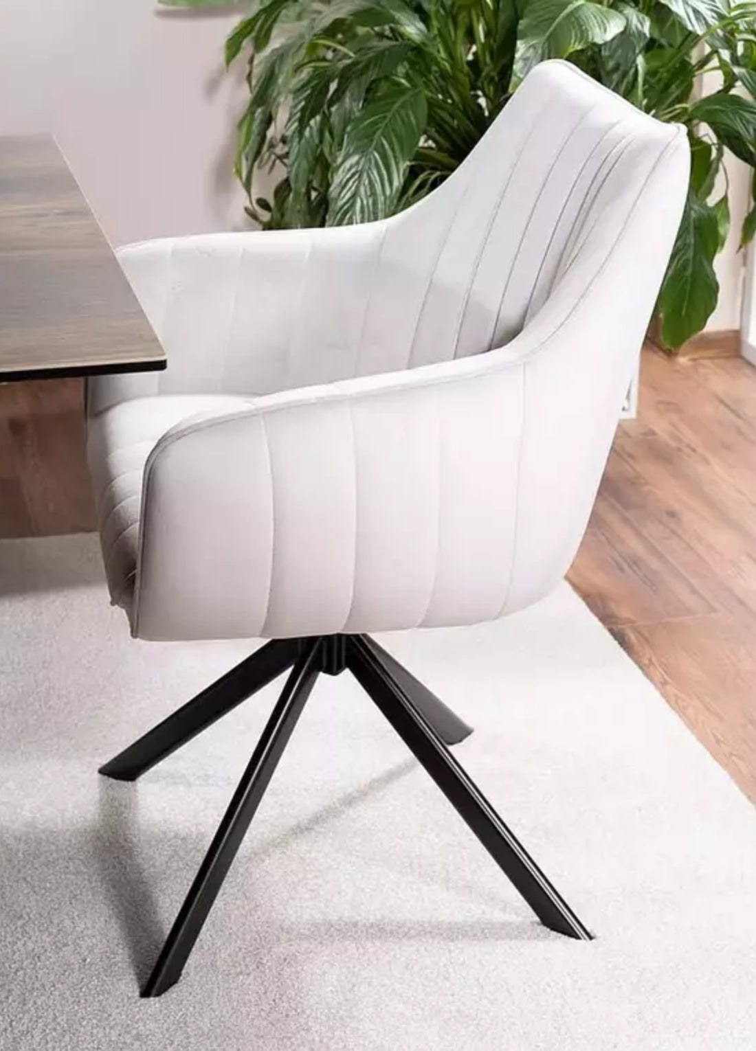 Krzesło tapicerowane Azalia obrotowe jasnoszary velvet