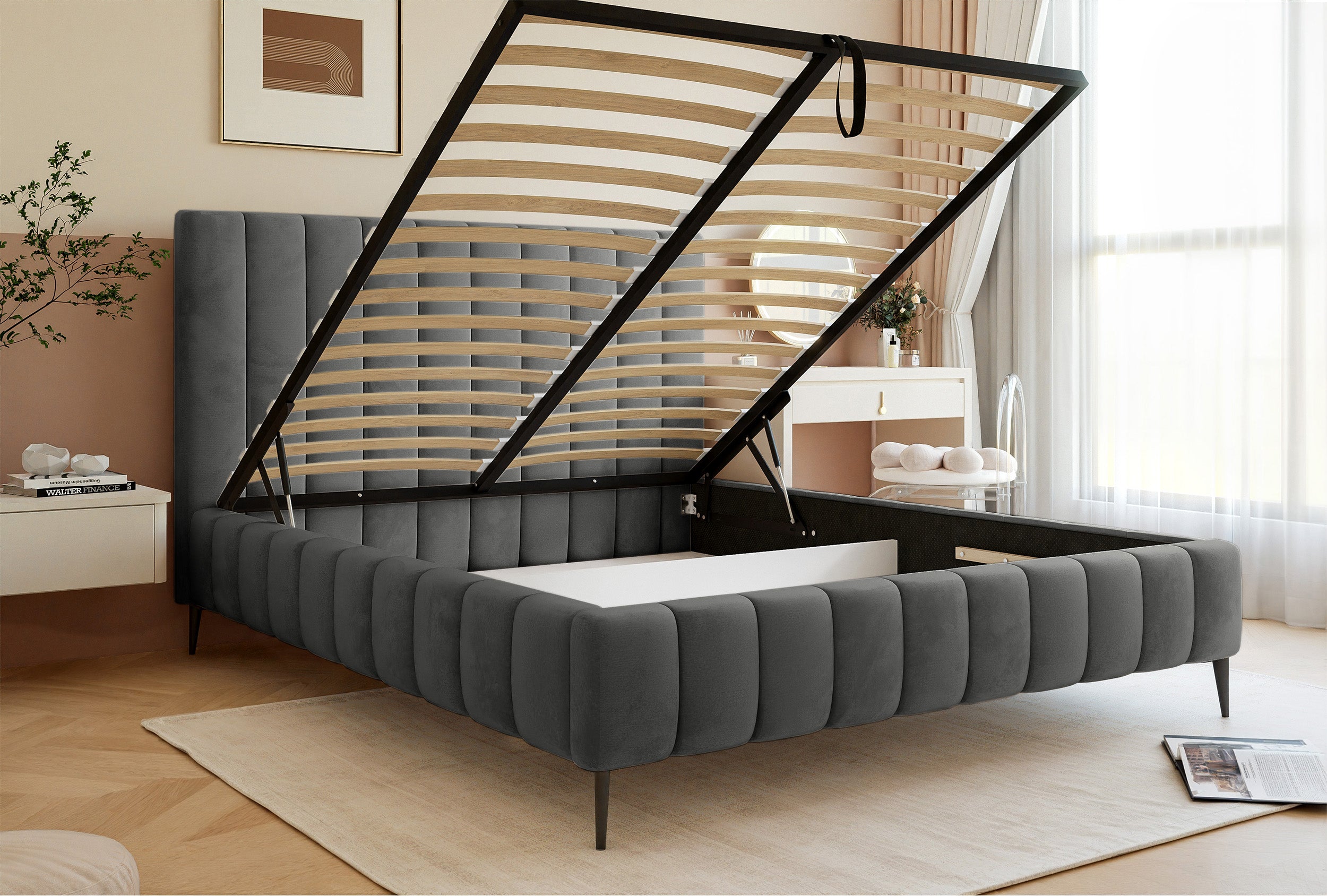 Łóżko tapicerowane 180x200 cm Fiarro z pojemnikiem na pościel szare welur stelaż metalowy na wysokich nóżkach