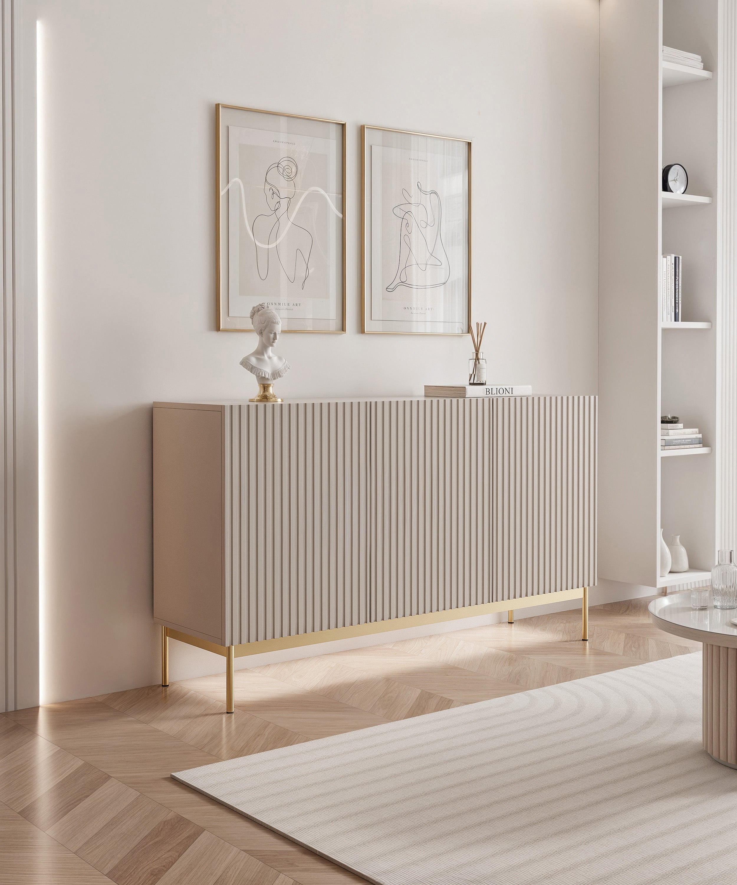 Komoda trzydrzwiowa Linearis z oświetleniem LED 138 cm kaszmir na złotych nóżkach