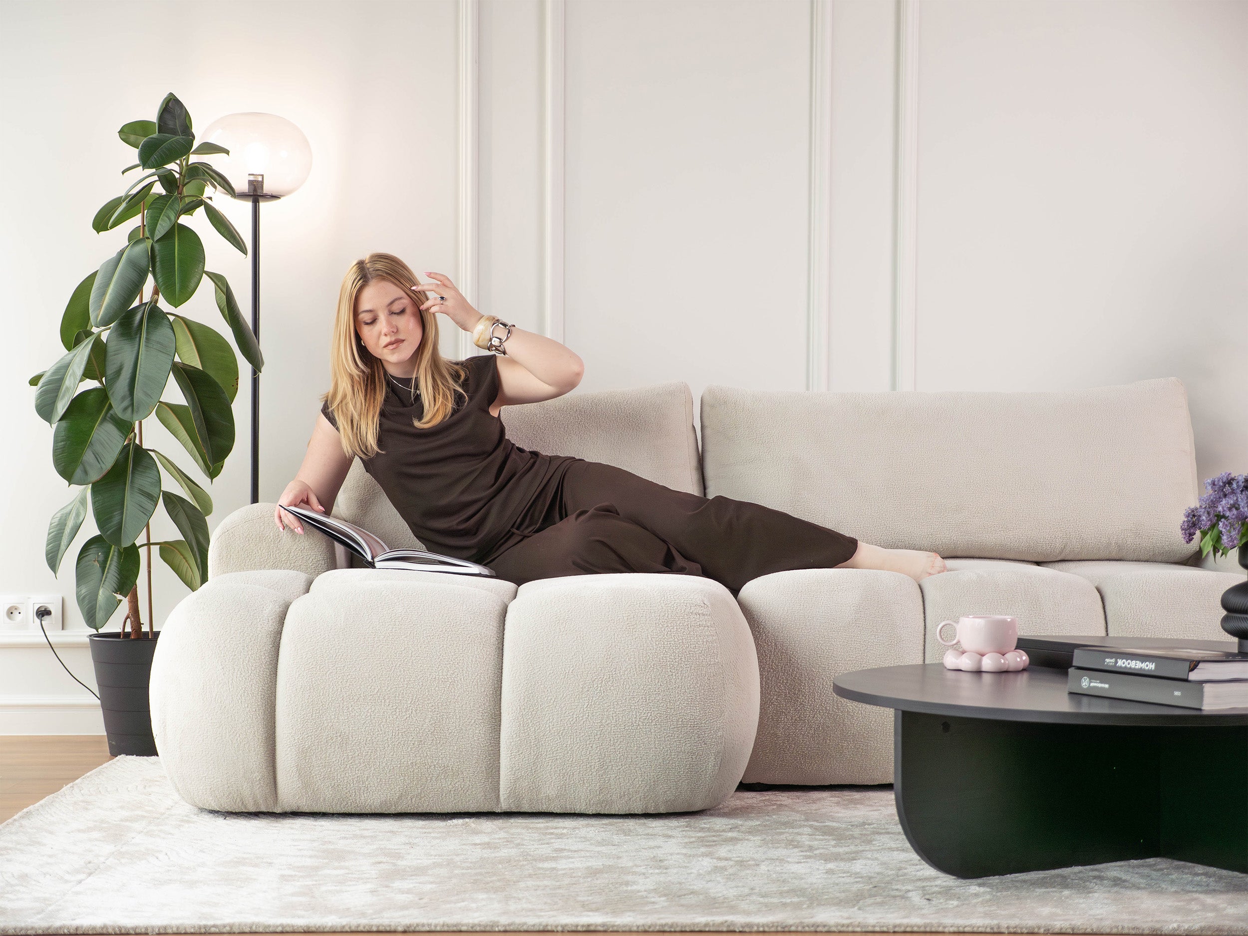 Narożnik z funkcją spania Ombo Mini L-kształtny lewostronny z pojemnikiem kremowy plusz