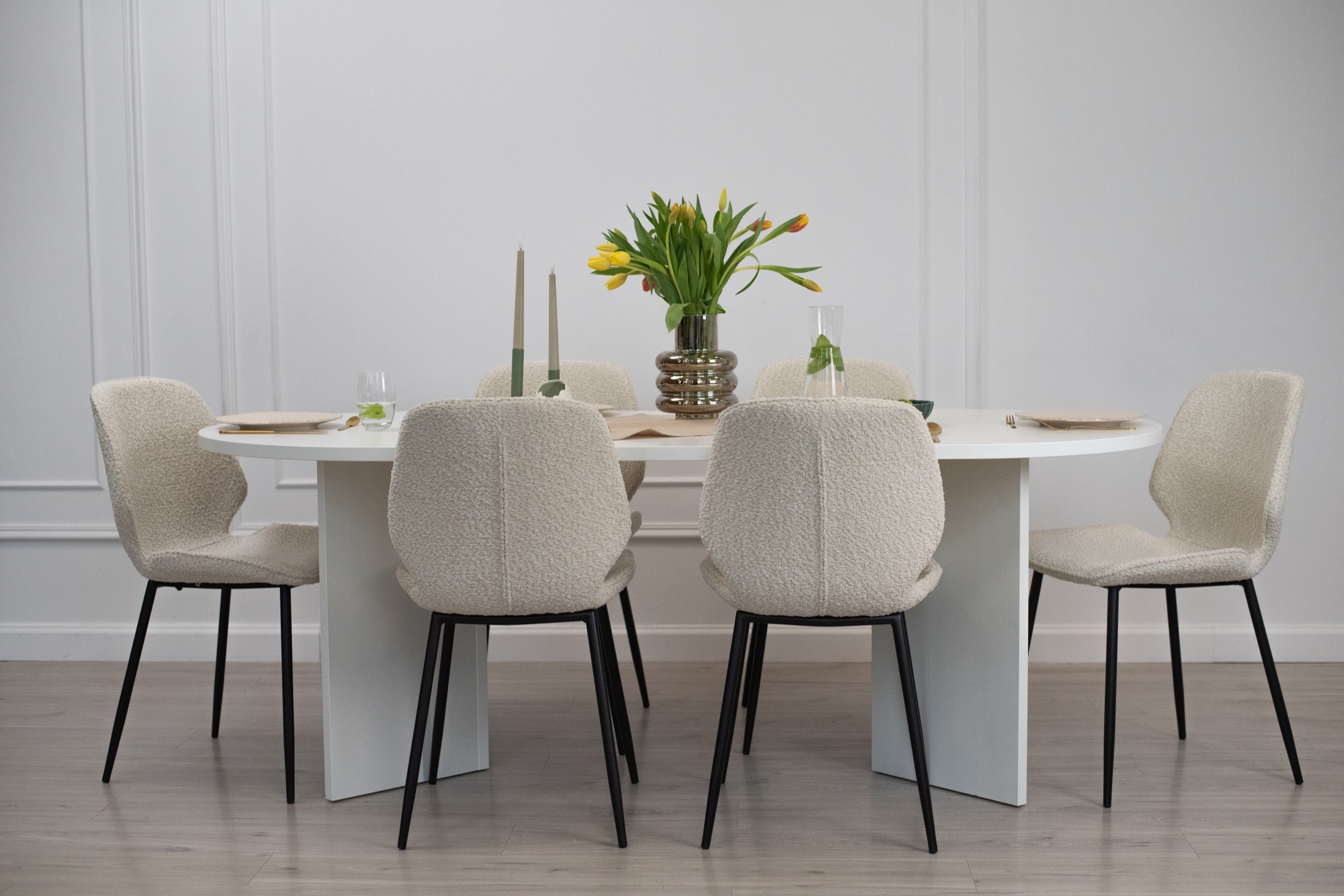 Stół do jadalni Ovo owalny 204 cm biały