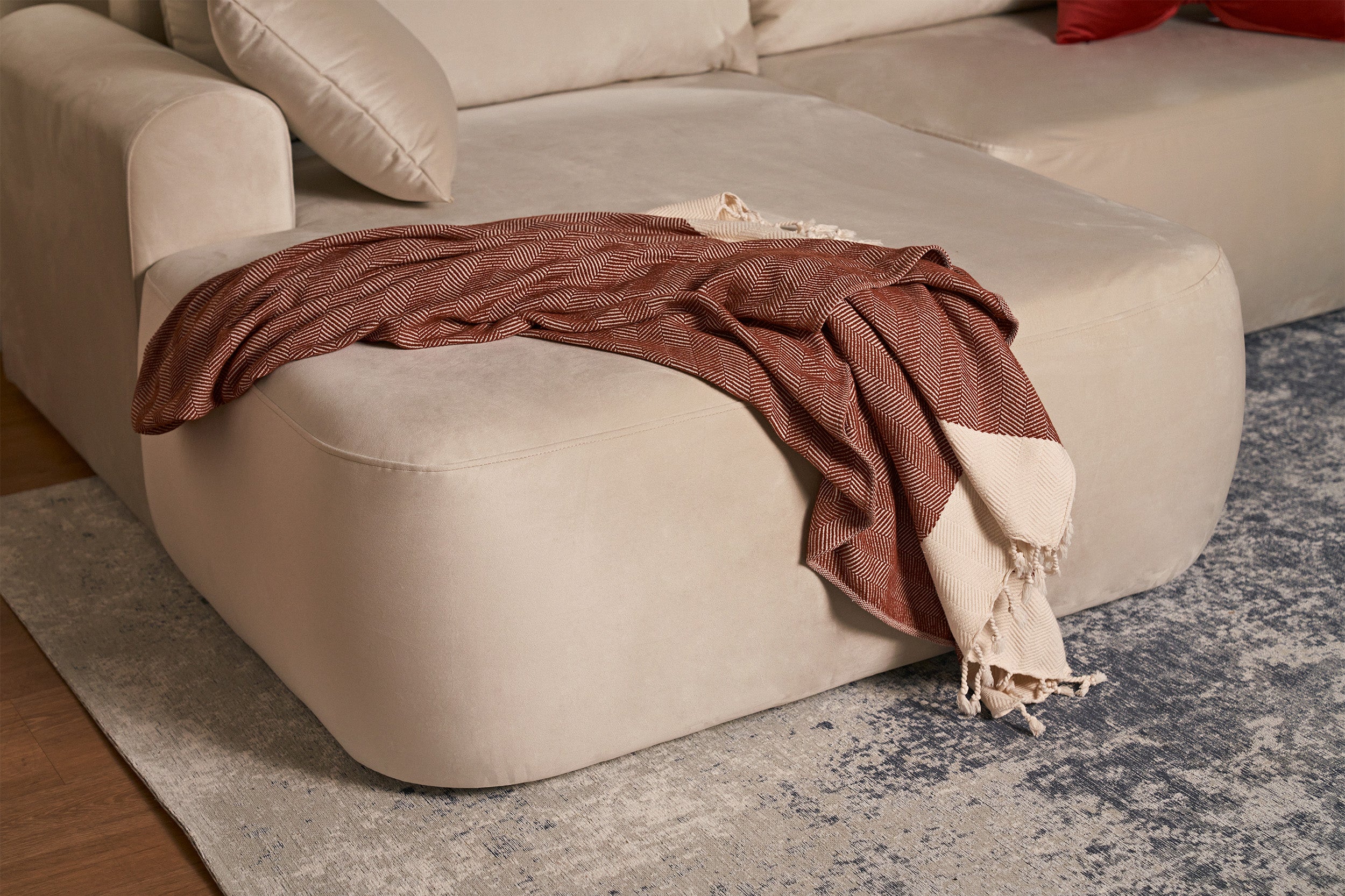 Narożnik z funkcją spania Ovo L-kształtny lewostronny z pojemnikiem beżowy welur łatwoczyszczący