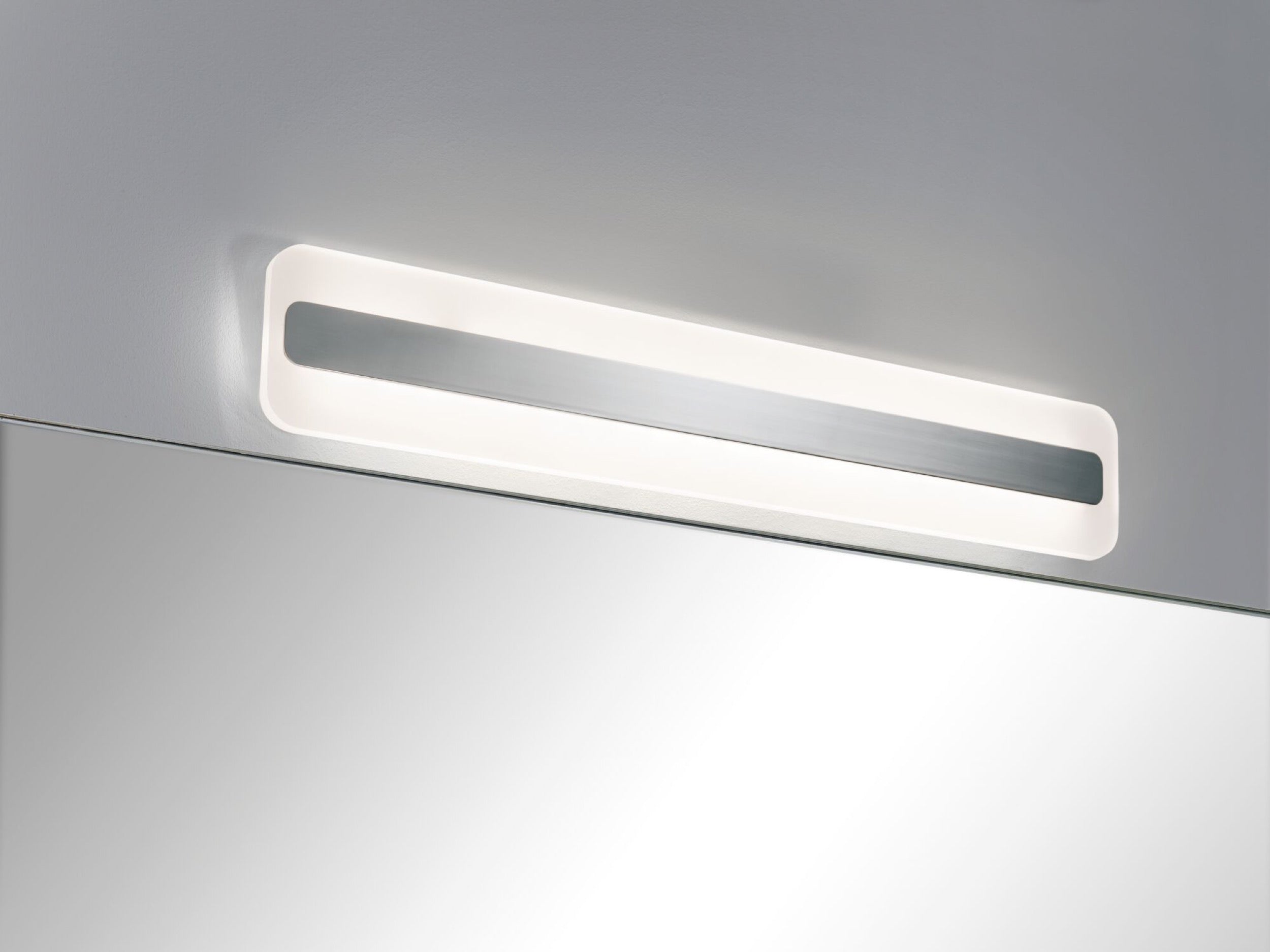 Kinkiet nad lustro Lukida LED chrom