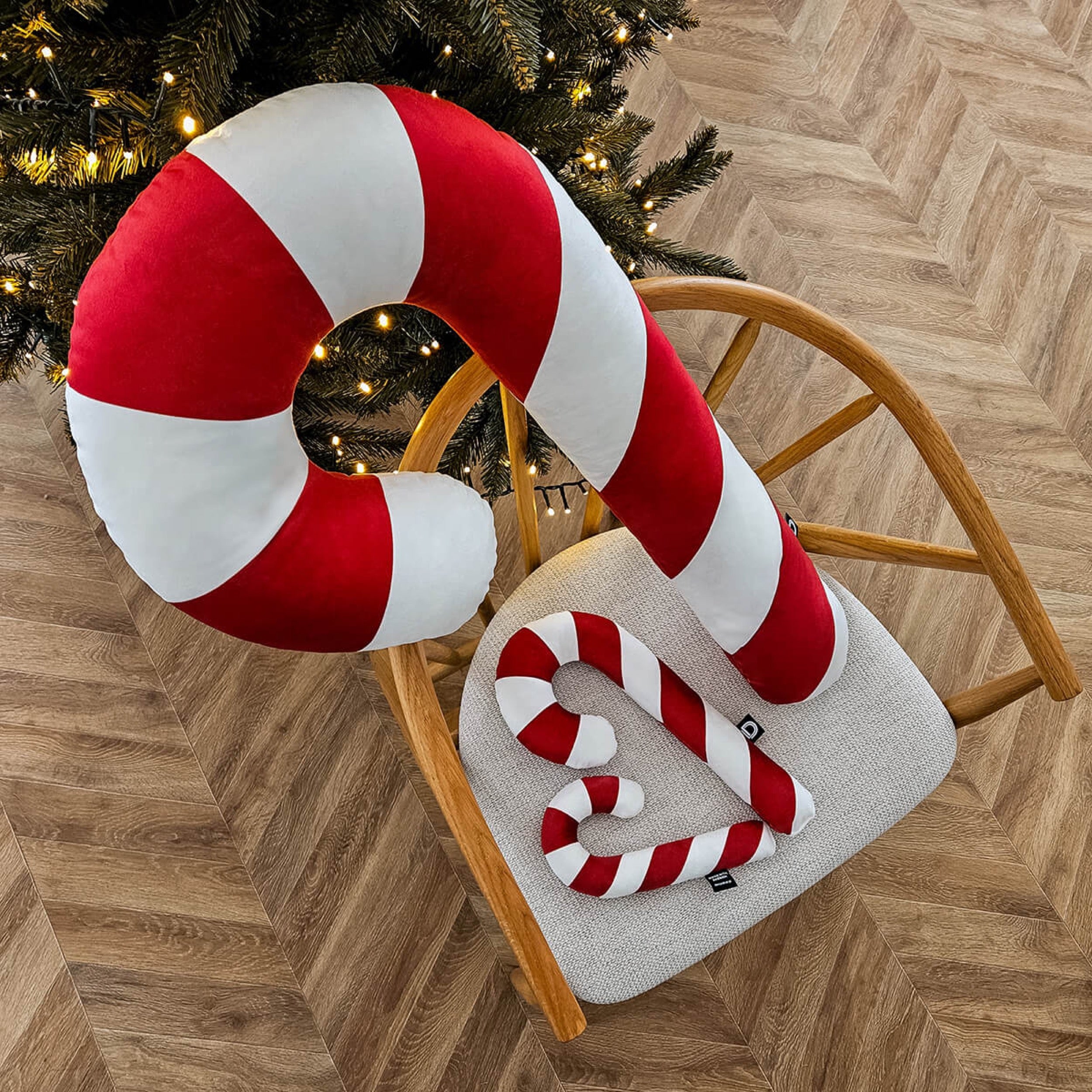 Poduszka XMAS 75 cm czerwona laska cukrowa