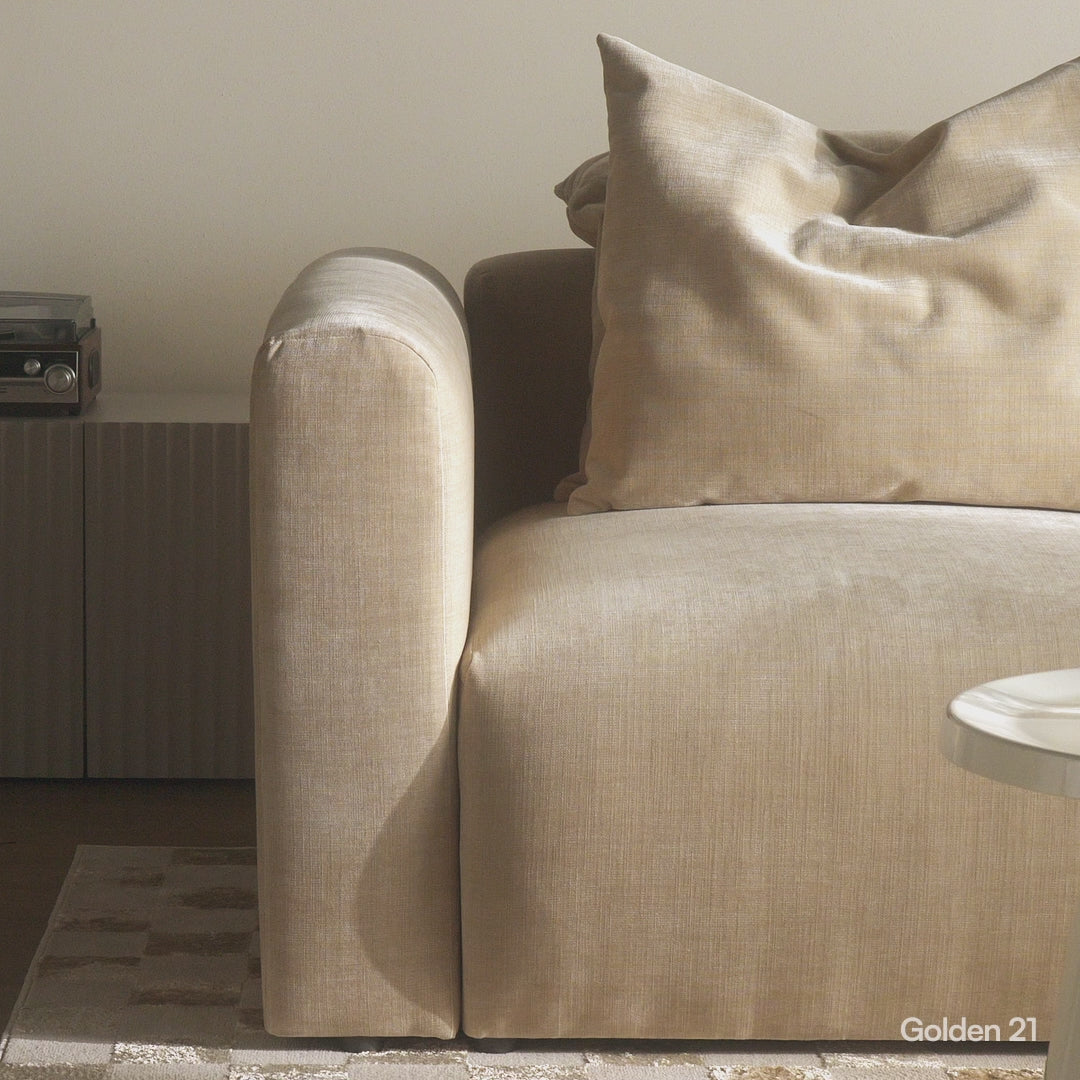 Załaduj wideo: Sofa modułowa dwuosobowa Nooky beżowa szenil hydrofobowy łatwoczyszczący